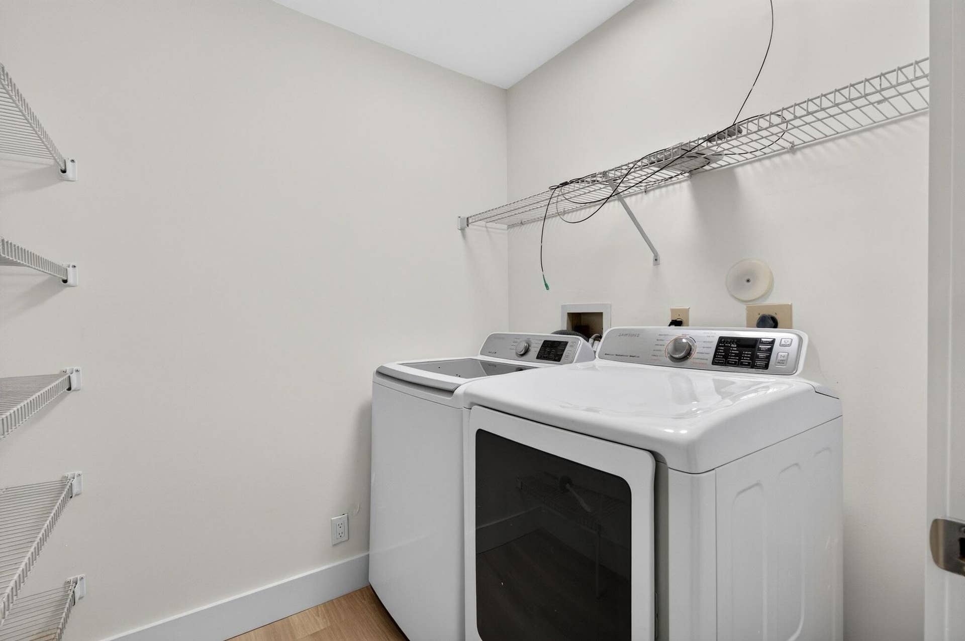 6235 Kings Gate Circle, Delray Beach, FL 33484 15_Indoor_laundry