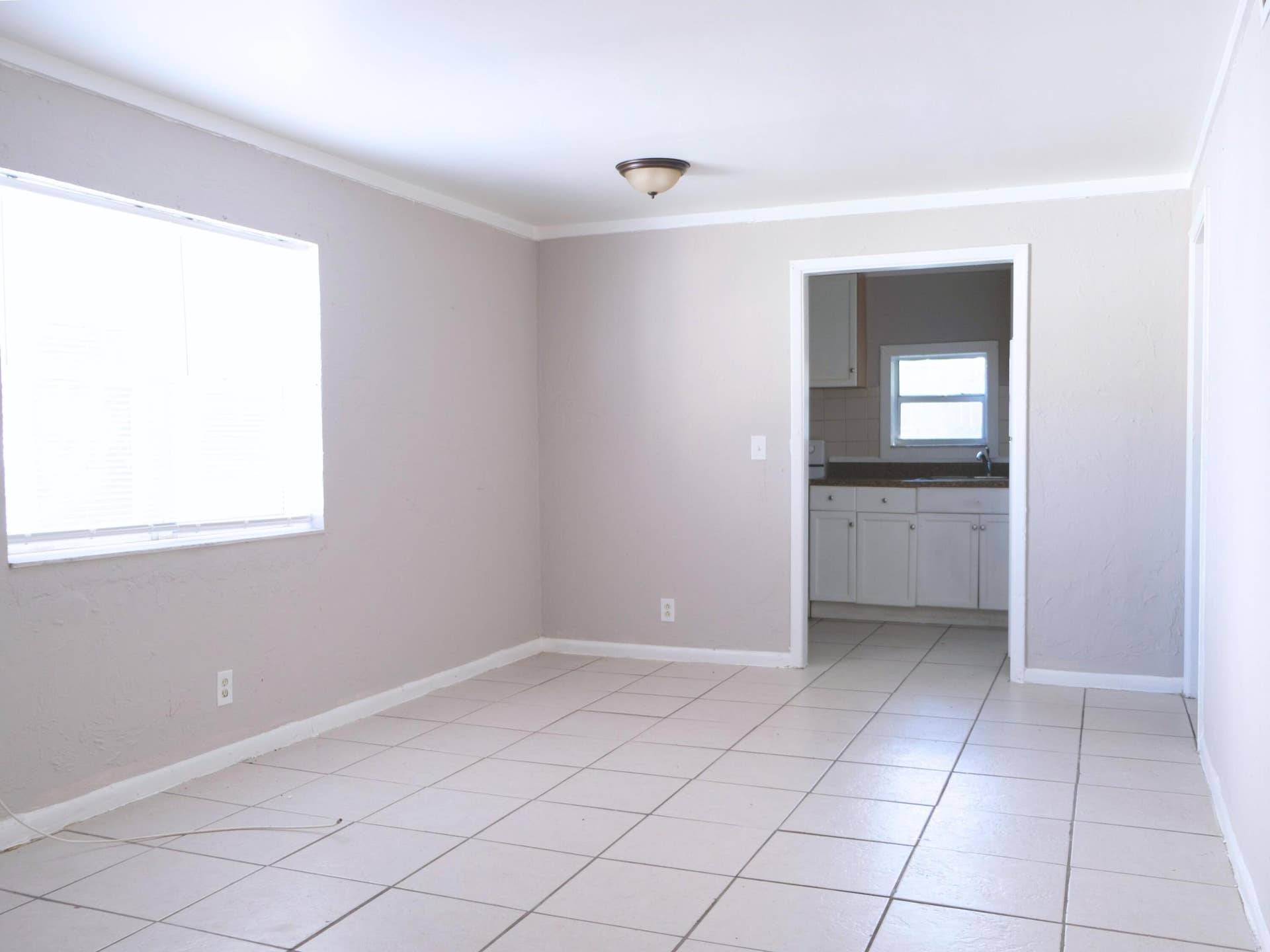 1106 22nd Street, West Palm Beach, FL 33407 Living/Dining