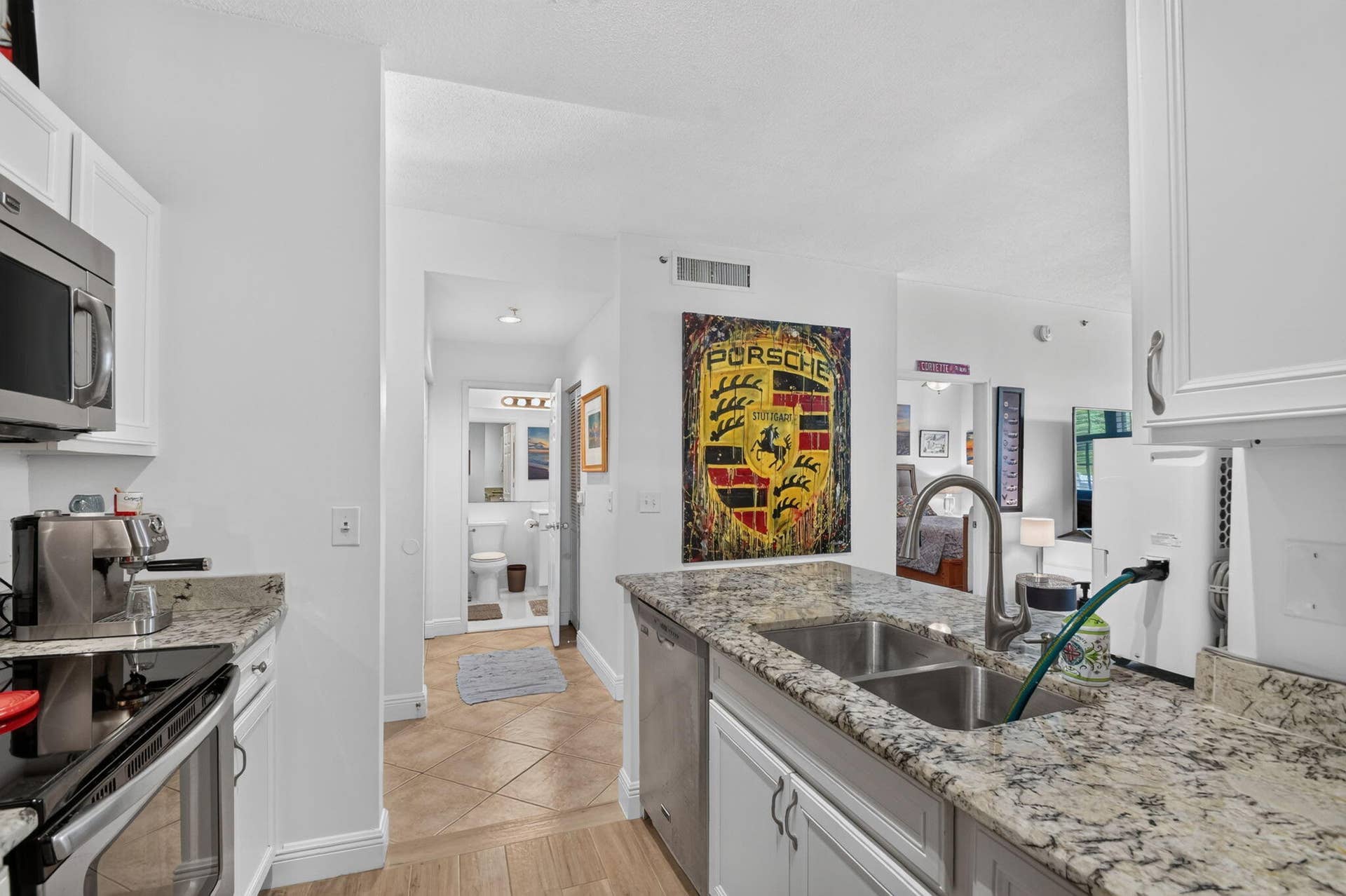 720 S SAPODILLA Avenue, #101, West Palm Beach, FL 33401 4-web-or-mls-DSC_7595