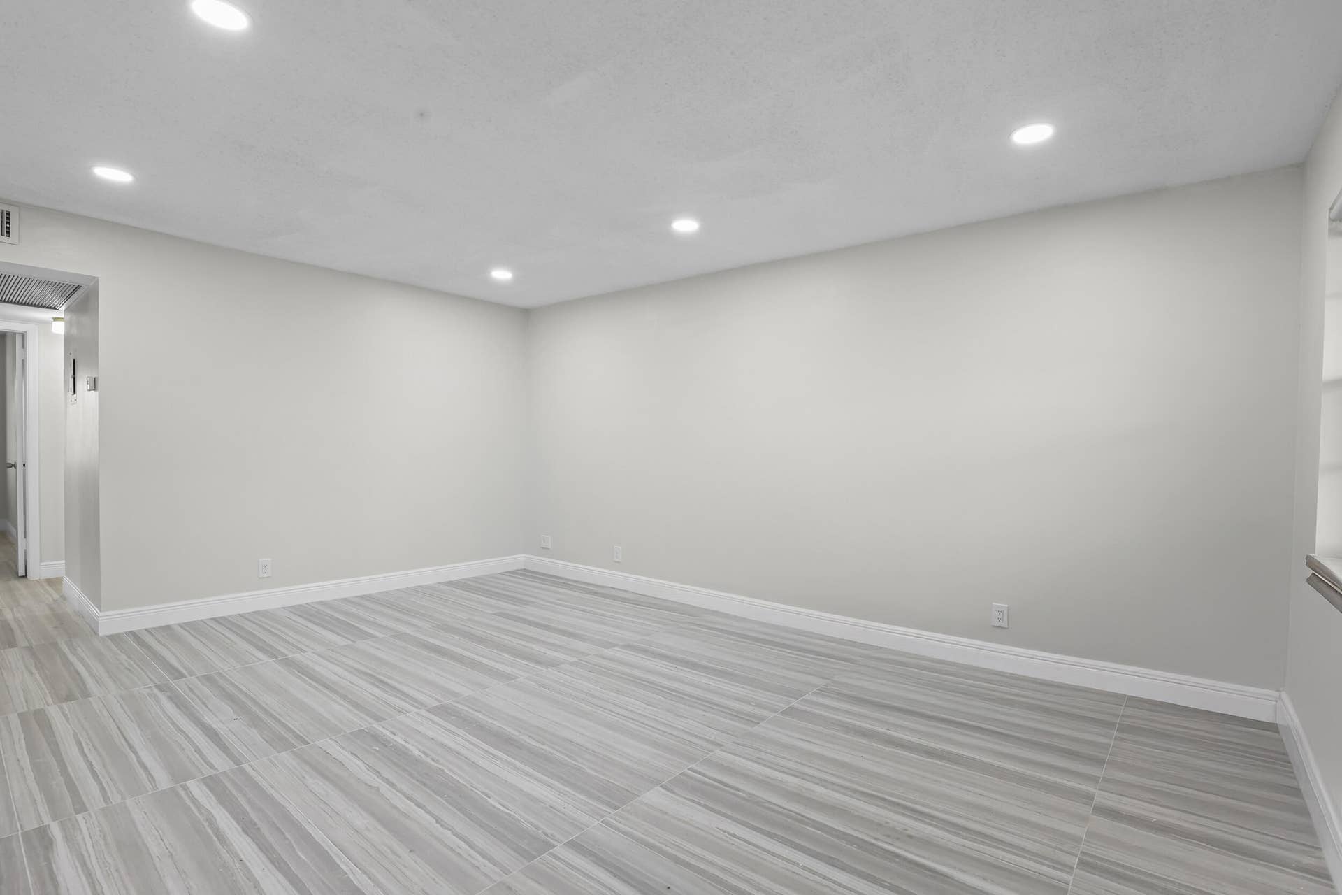 148 HASTINGS I, West Palm Beach, FL 33417 453A7990 (1)