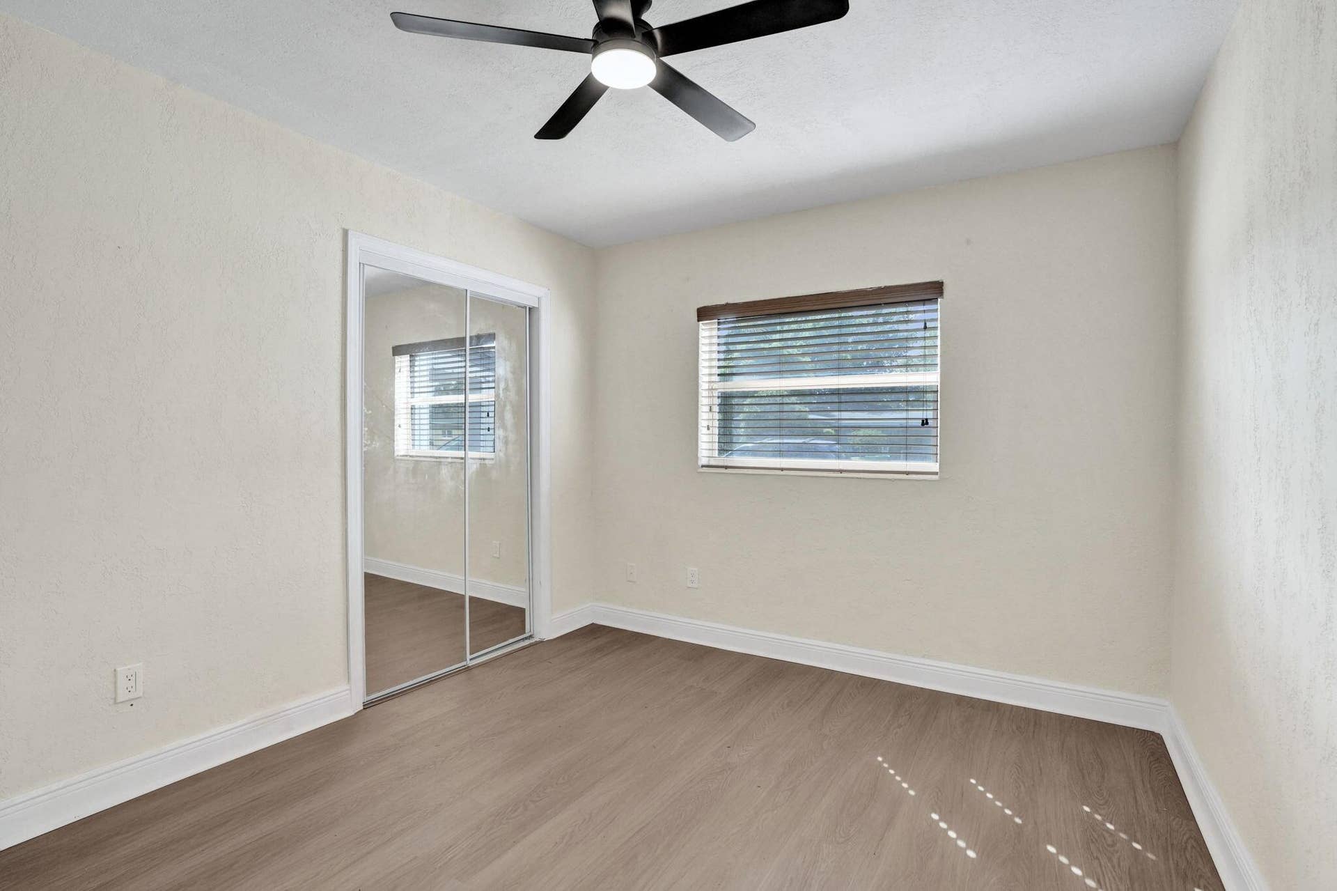 20-web-or-mls-DSC02126