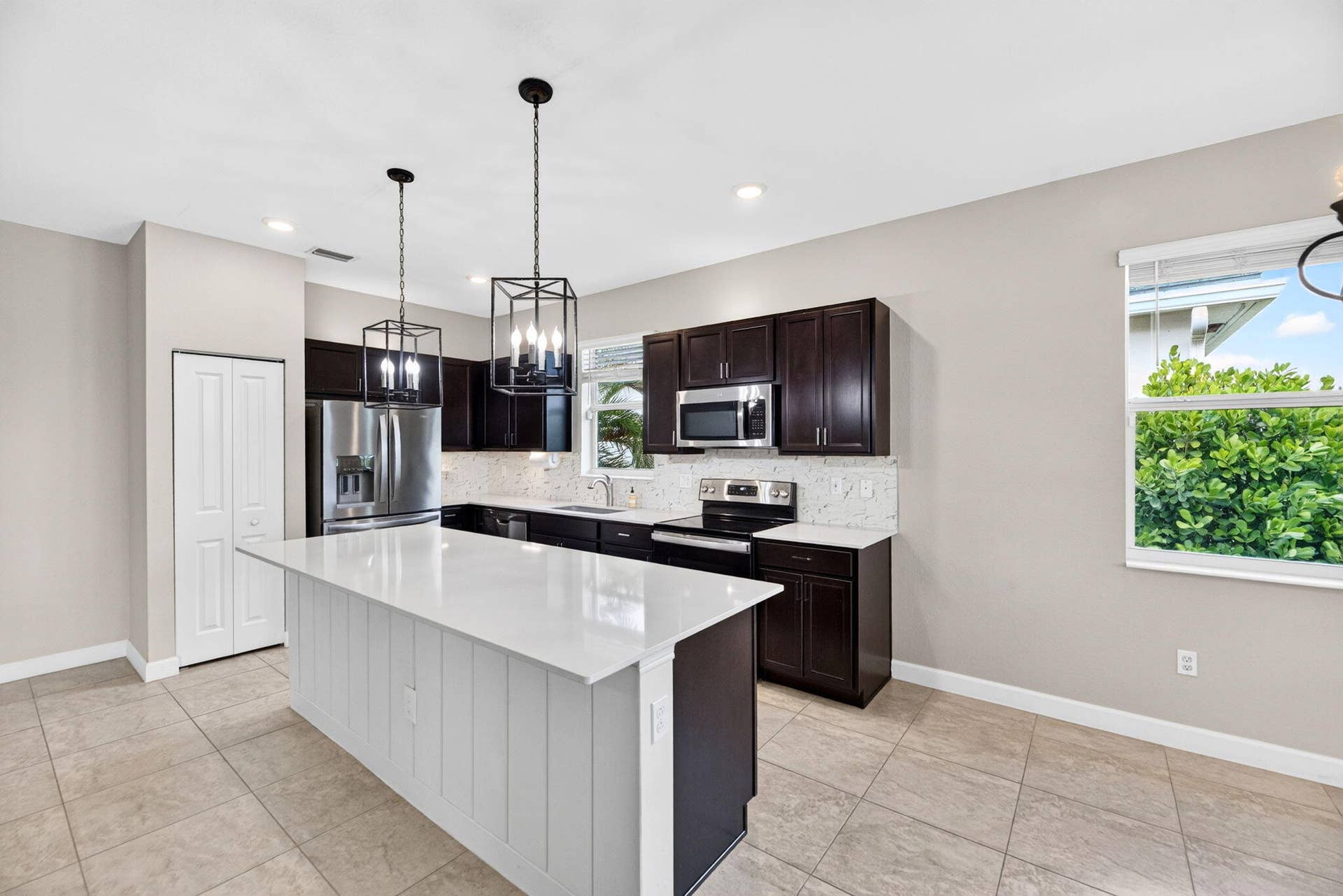 8410 NW GREENBANK Circle, Port St Lucie, FL 34987 27-web-or-mls-Kitchen 5