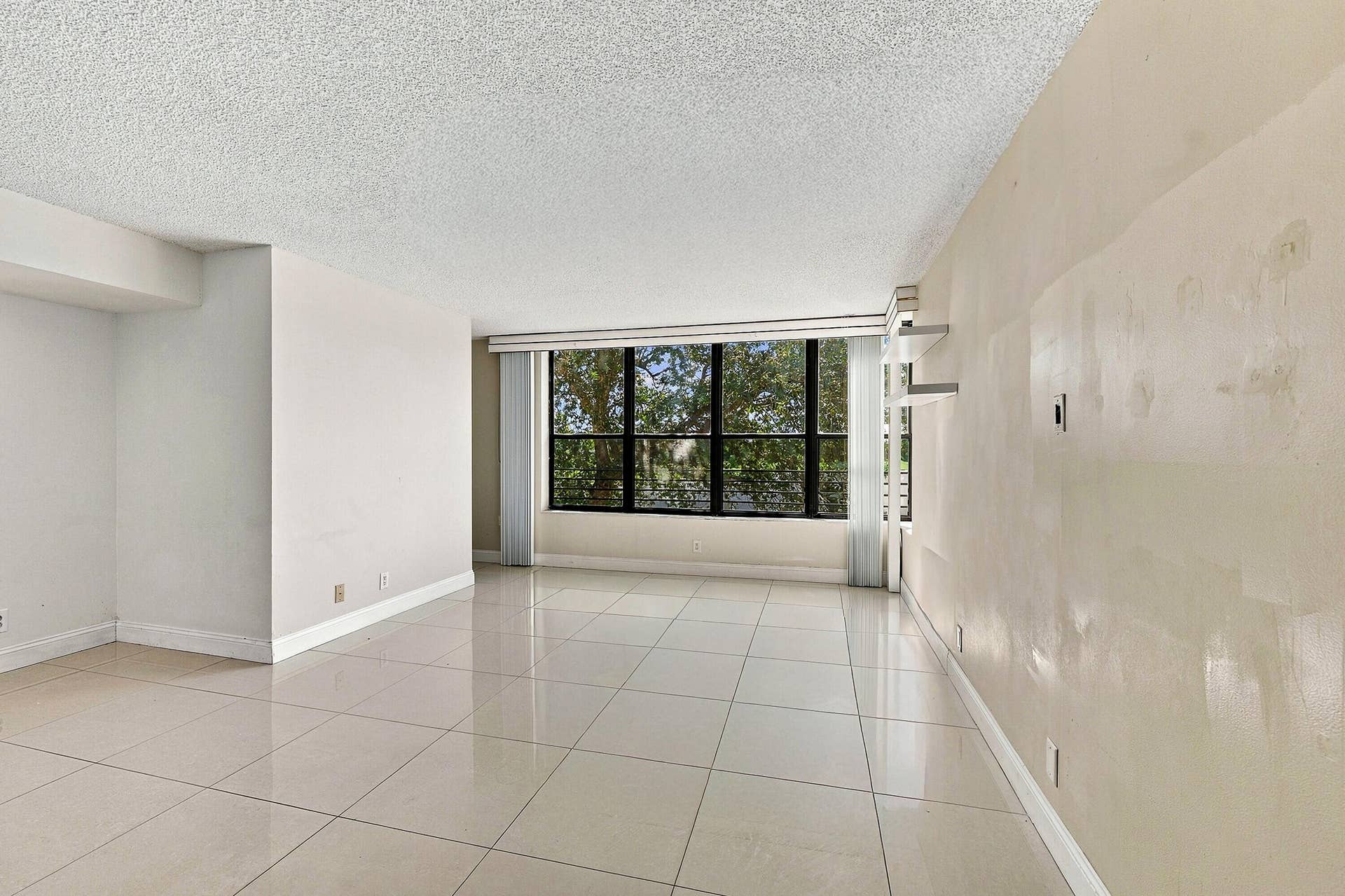 20_living room