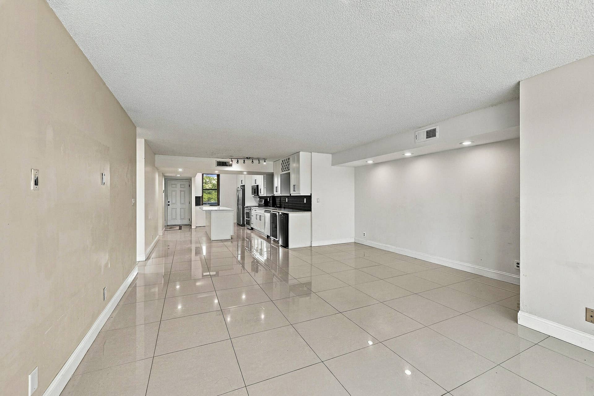 21_living room