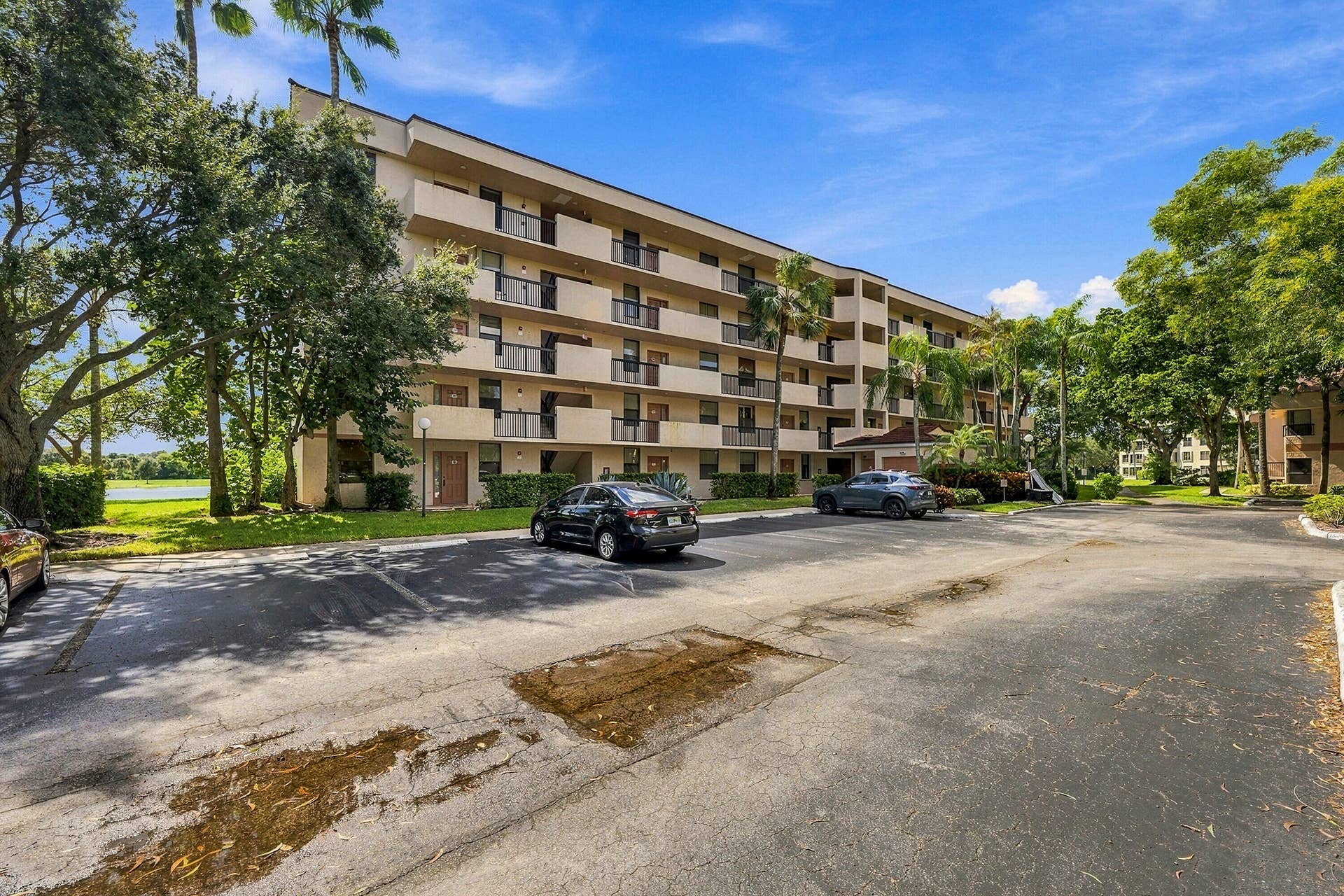 01_property exterior