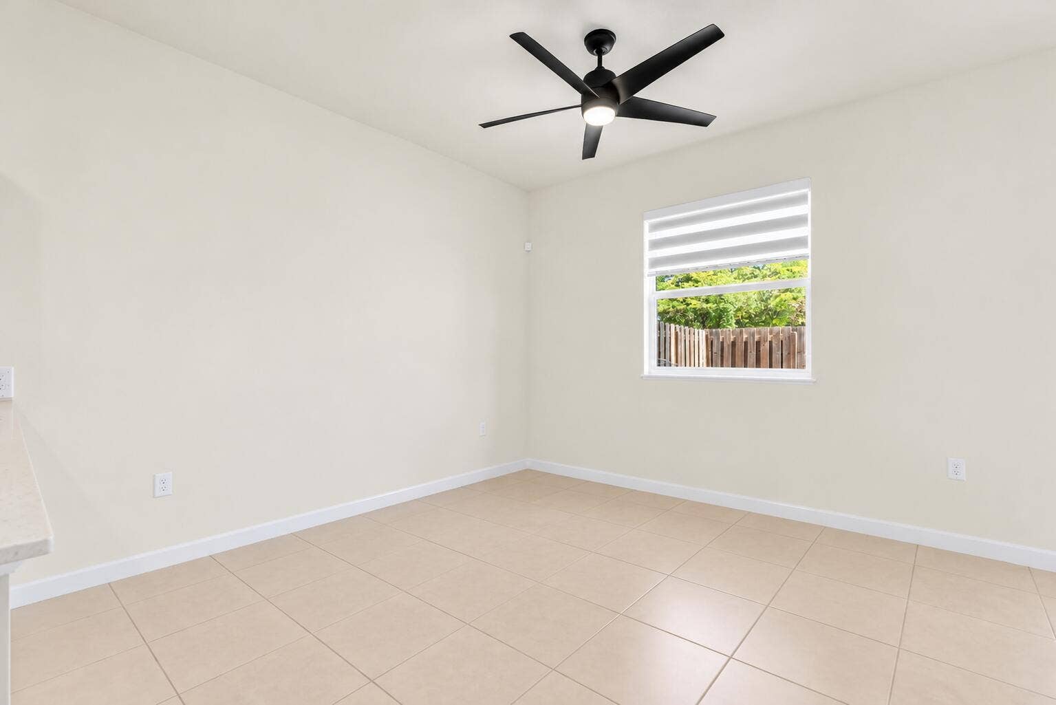 16229 SW 288TH Terrace, Homestead, FL 33033 Vacant Modern Open-Plan LR INTERIOR 1