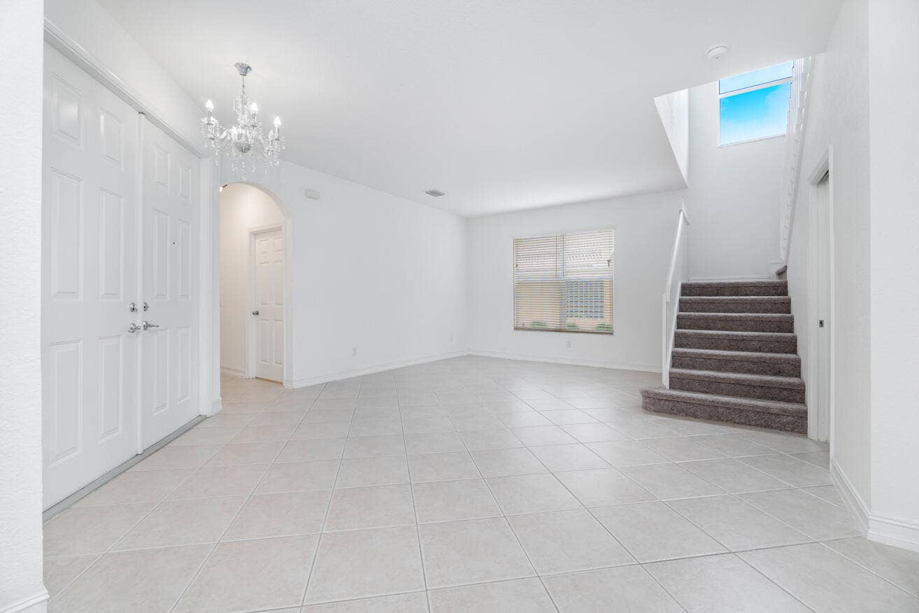 Formal Dining & Living Rms
