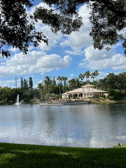 500 CRESTWOOD Court N, #518, Royal Palm Beach, FL 33411 View 2