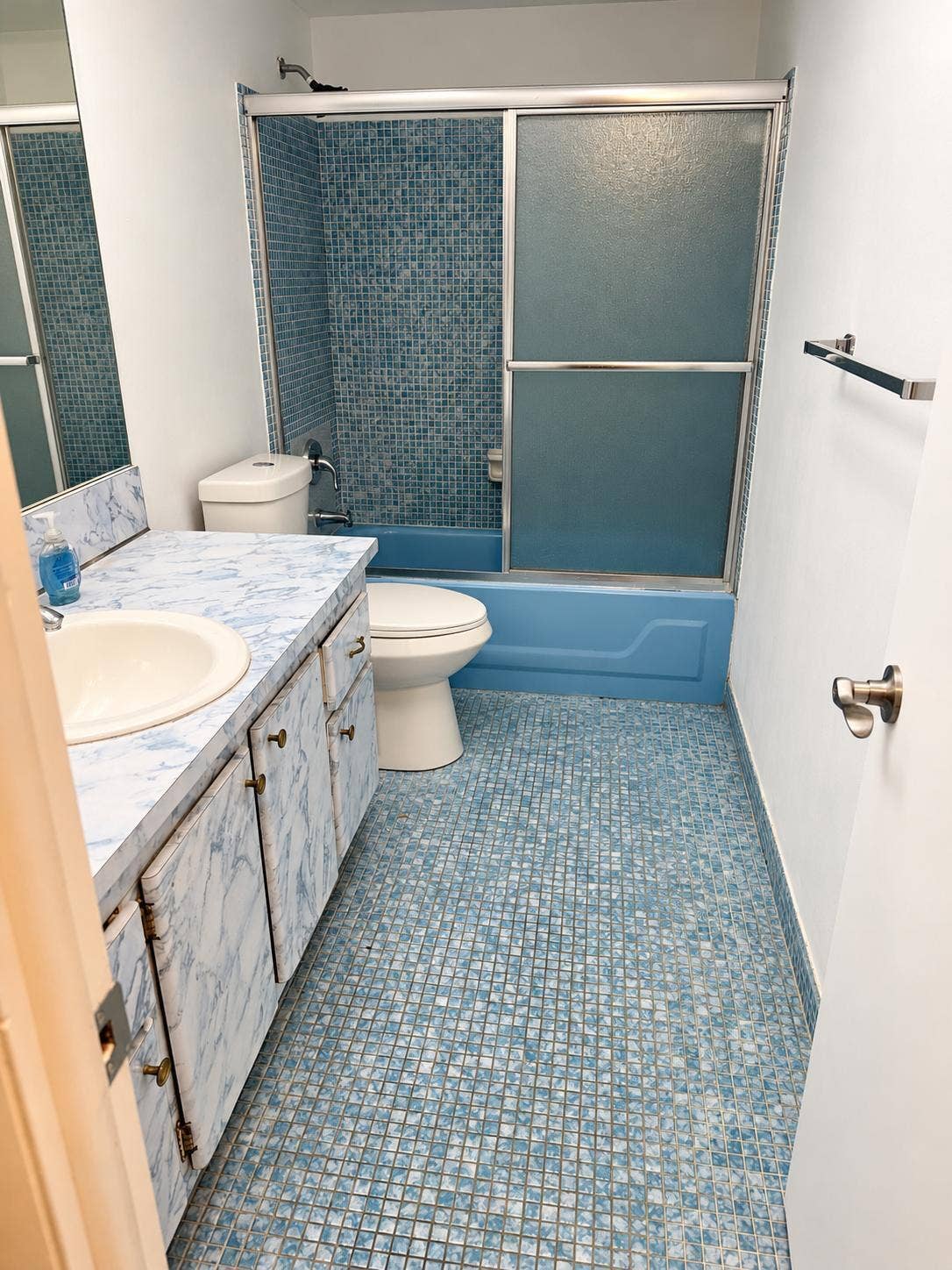 16740 NE 9TH Avenue, #602, North Miami Beach, FL 33162 Guest Bathroom
