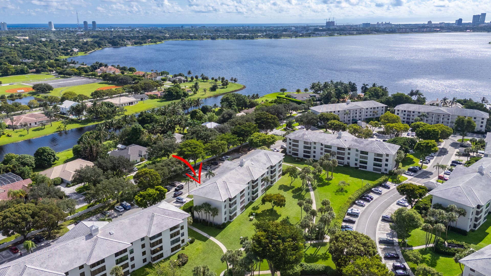 3626 WHITEHALL Drive, #306, West Palm Beach, FL 33401 55-web-or-mls-DJI_20261015231550_0707_D