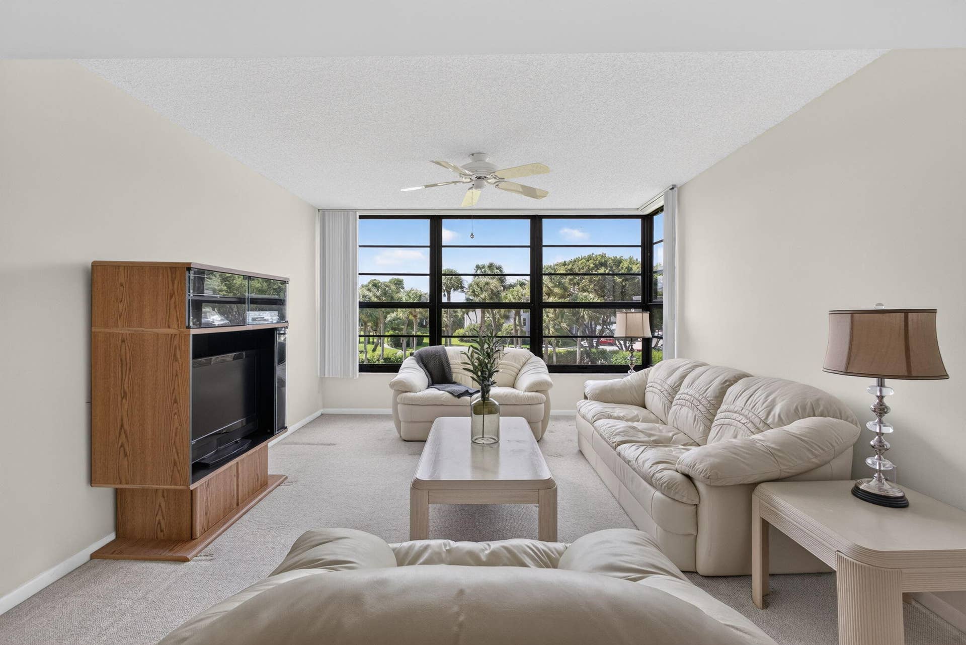 3626 WHITEHALL Drive, #306, West Palm Beach, FL 33401 19-web-or-mls-5D1A5340