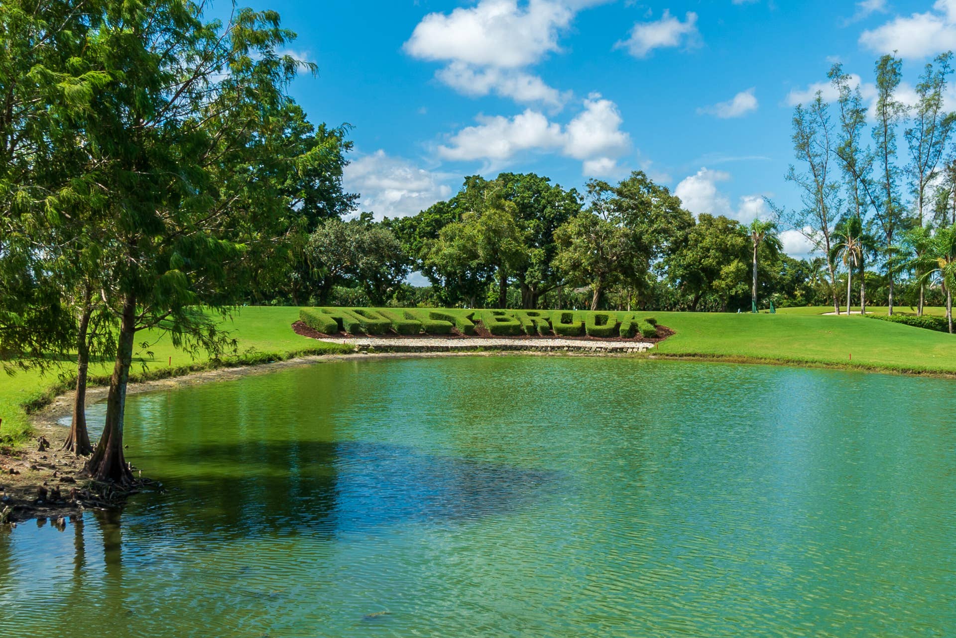 9411 N HOLLYBROOK LAKE Drive, #108, Pembroke Pines, FL 33025 22. Hollybrook Sign