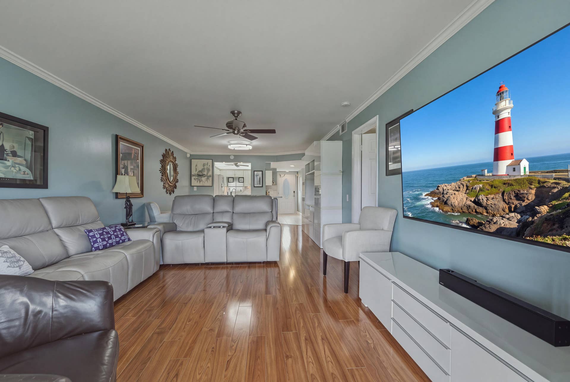 9411 N HOLLYBROOK LAKE Drive, #108, Pembroke Pines, FL 33025 9. Living Room to Front Door