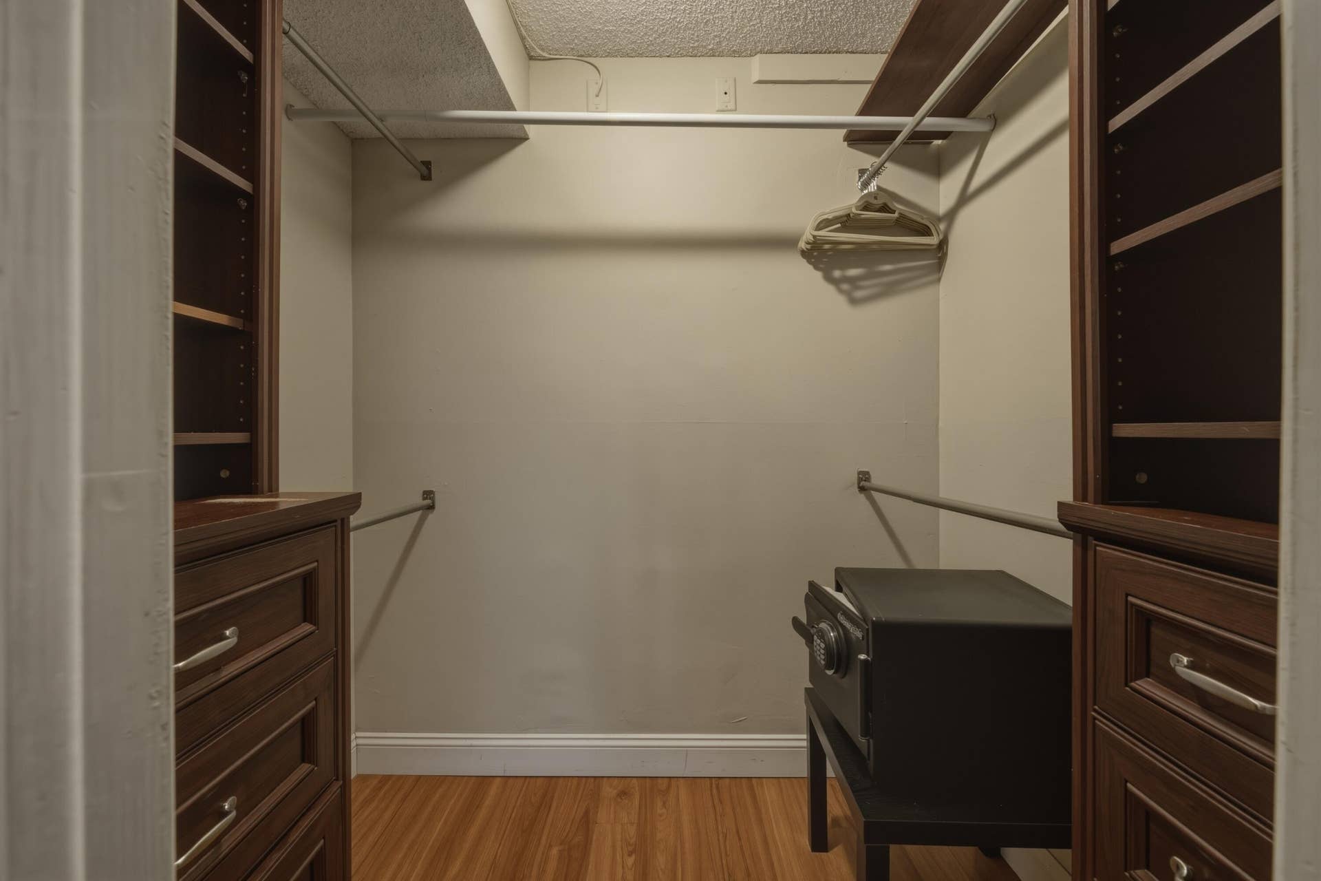 9411 N HOLLYBROOK LAKE Drive, #108, Pembroke Pines, FL 33025 16. Master Bedroom Closet