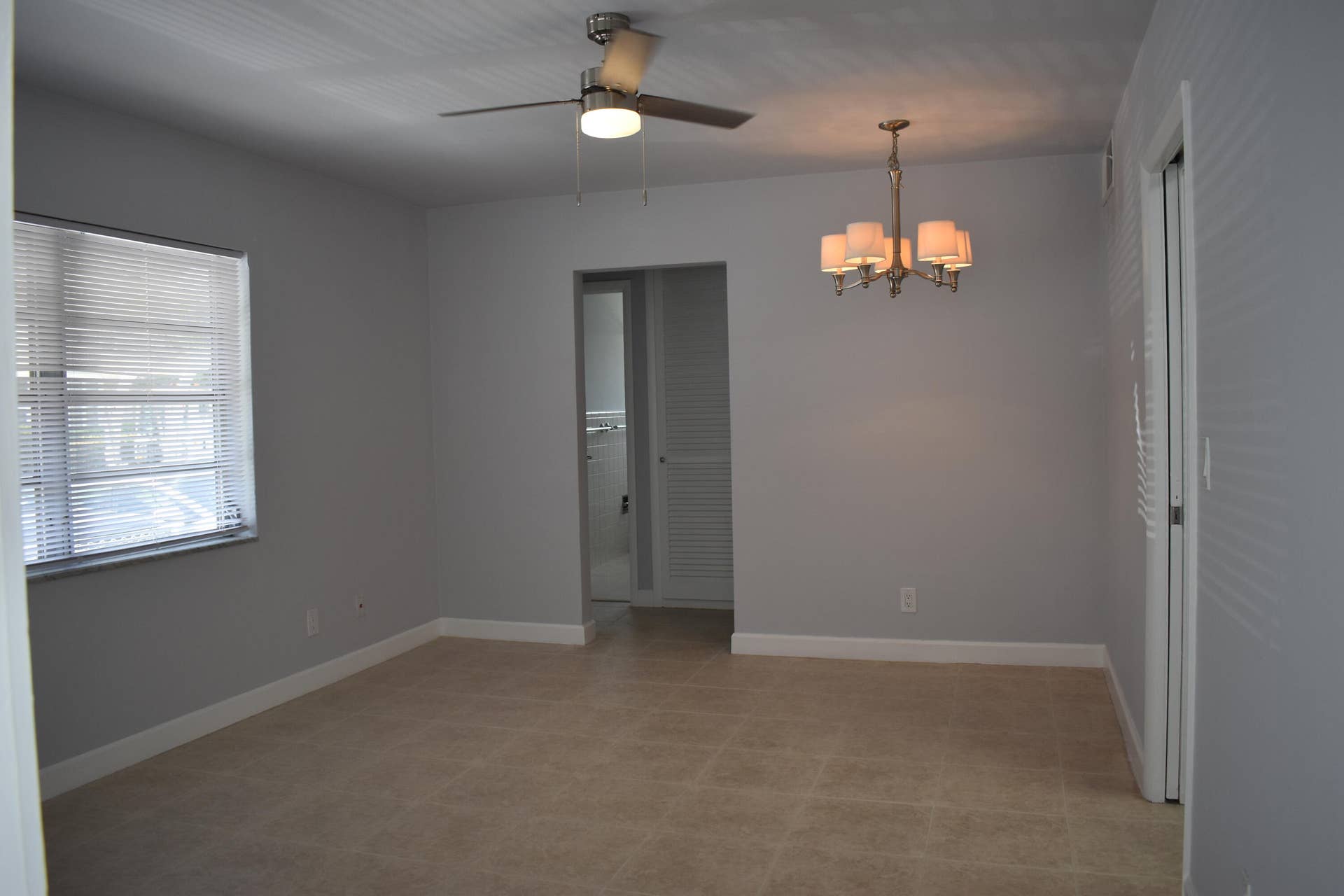 1150 ATLANTIC SHORES Boulevard, #511, Hallandale Beach, Hallandale Beach, FL 33009 living room