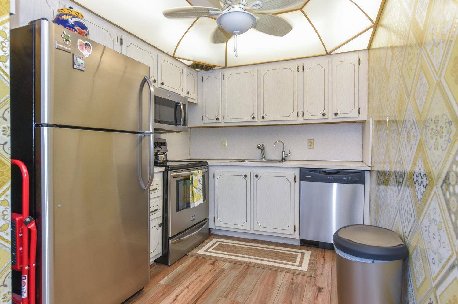 74 NEWPORT Court E, Deerfield Beach, FL 33442 005-016-74 Newport Ct Phil-1500x995