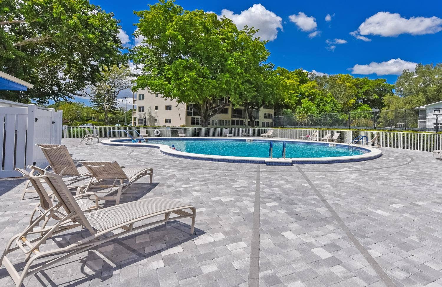 74 NEWPORT Court E, Deerfield Beach, FL 33442 022-005-Newport2-1500x973