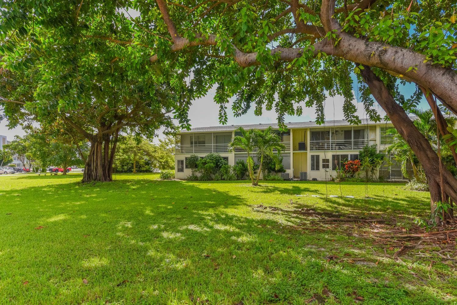 74 NEWPORT Court E, Deerfield Beach, FL 33442 018-021-74 Newport Ct Phil-1498x1000