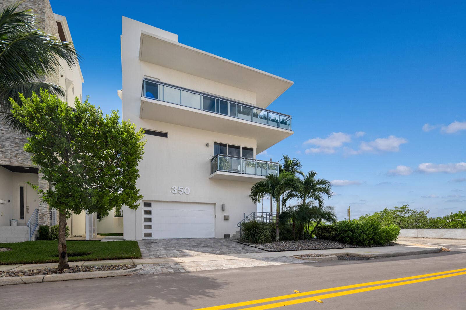 Side Garage Entry
