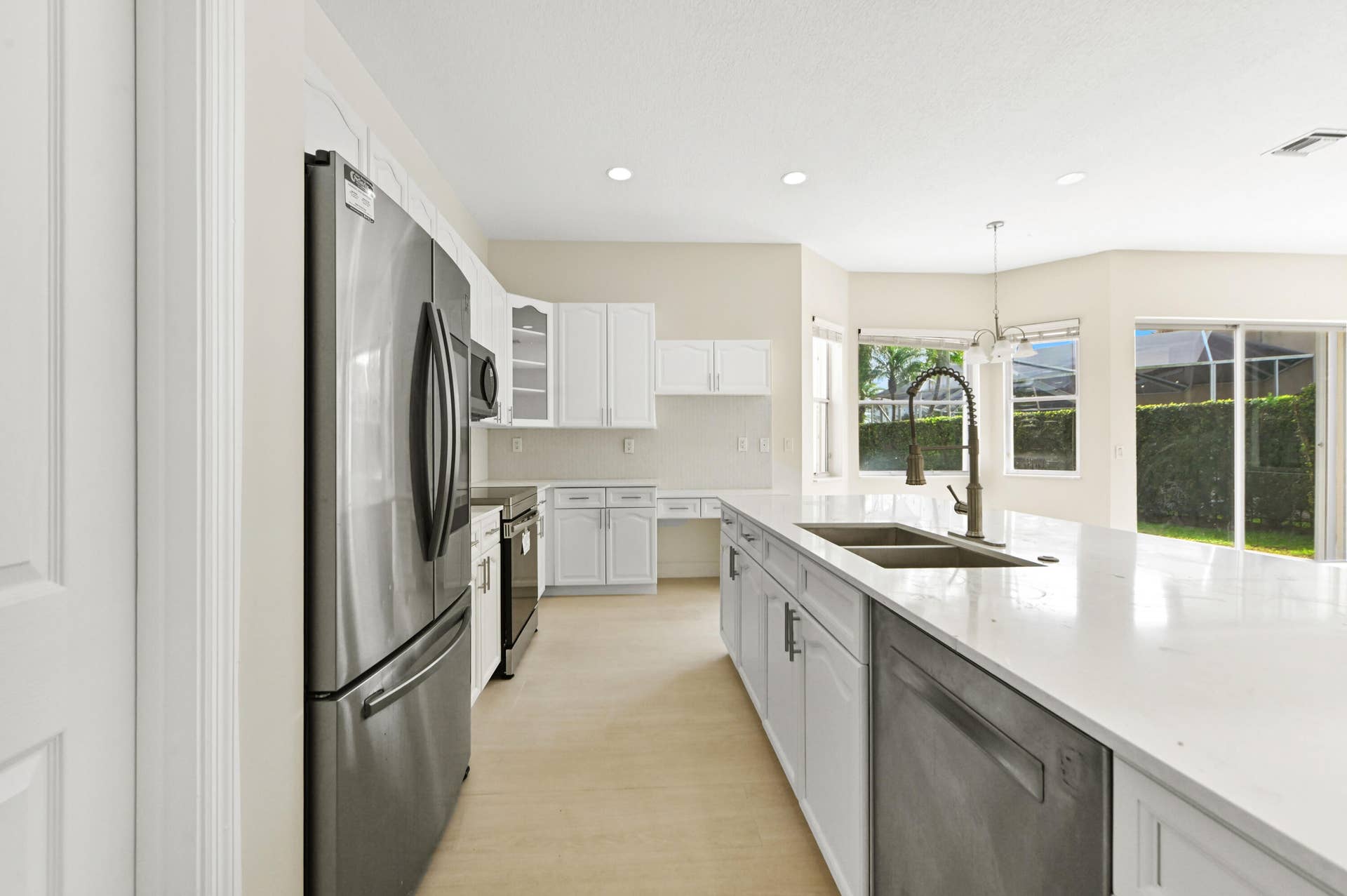 12 Kitchen 02