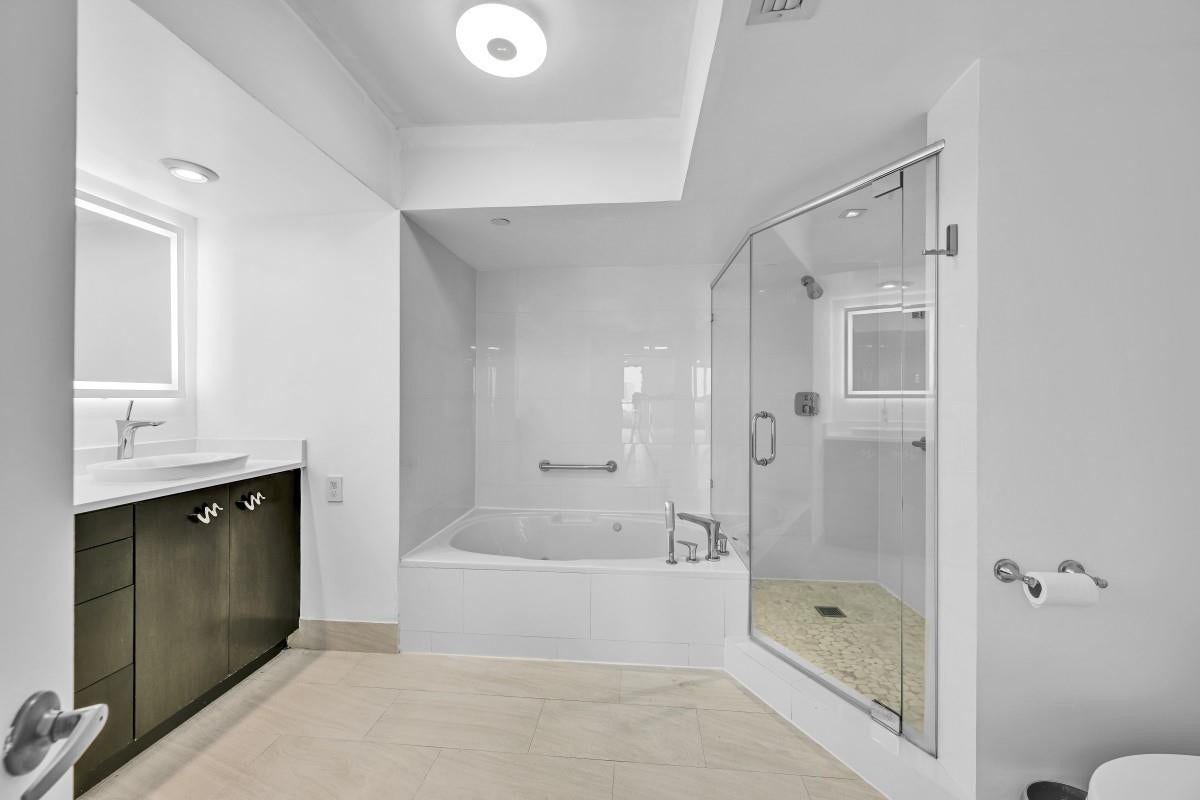 3640 Yacht Club Drive, #1501, Aventura, FL 33180 Photo 18