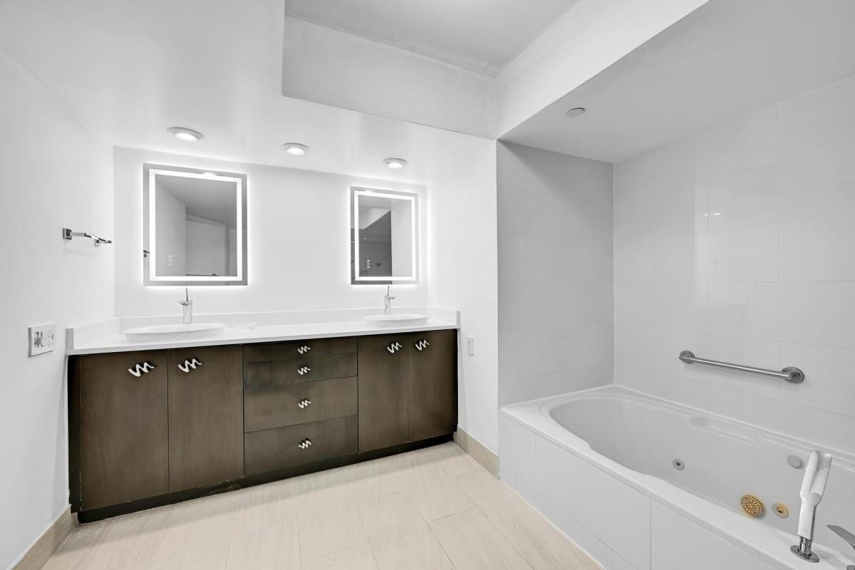 3640 Yacht Club Drive, #1501, Aventura, FL 33180 Photo 21