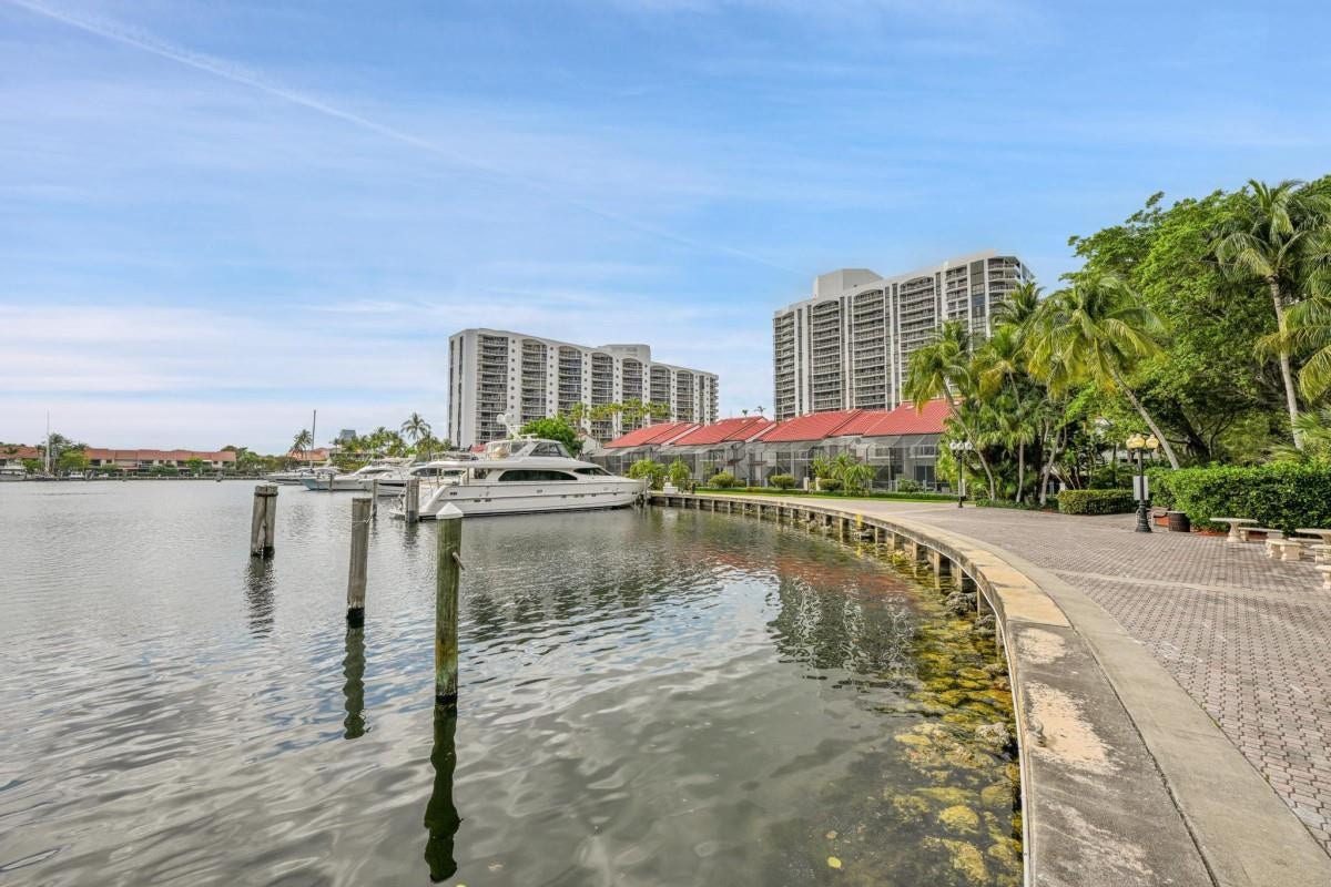 3640 Yacht Club Drive, #1501, Aventura, FL 33180 Photo 13