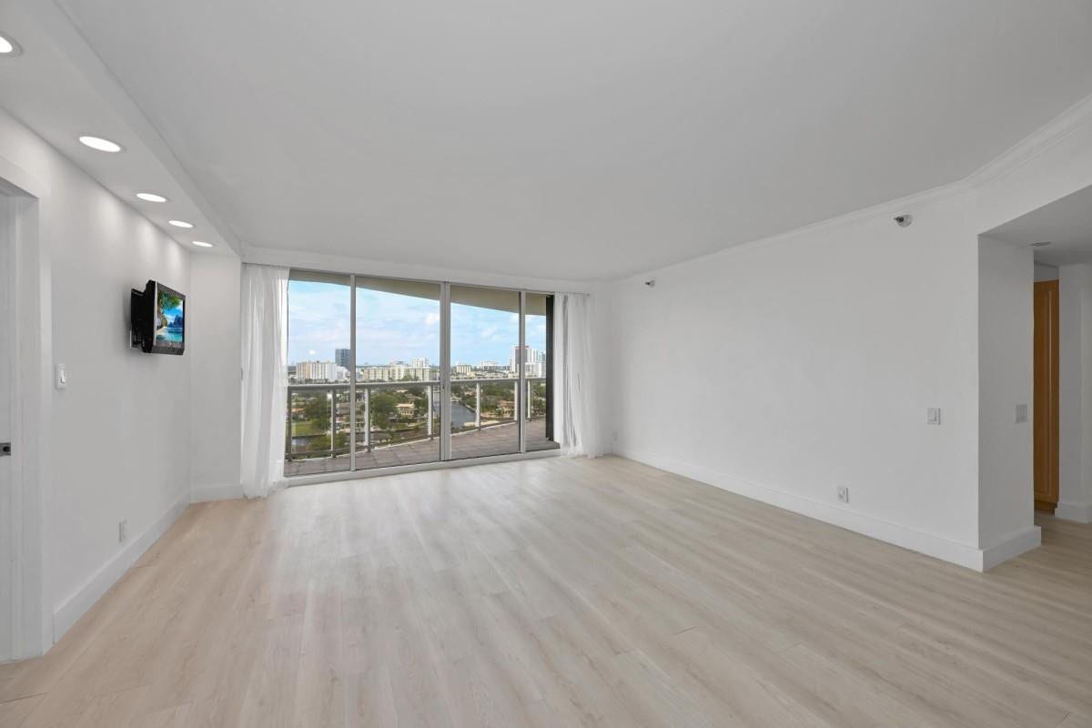 3640 Yacht Club Drive, #1501, Aventura, FL 33180 Photo 1