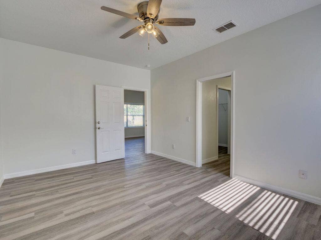 9013 HEATHLAND Court, Mount Dora, FL 32757 Master Bedroom