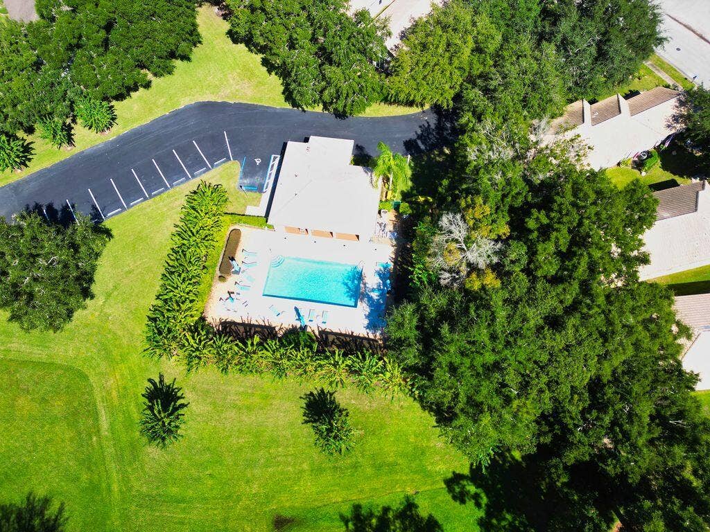 9013 HEATHLAND Court, Mount Dora, FL 32757 9013 Heathland aerial pool