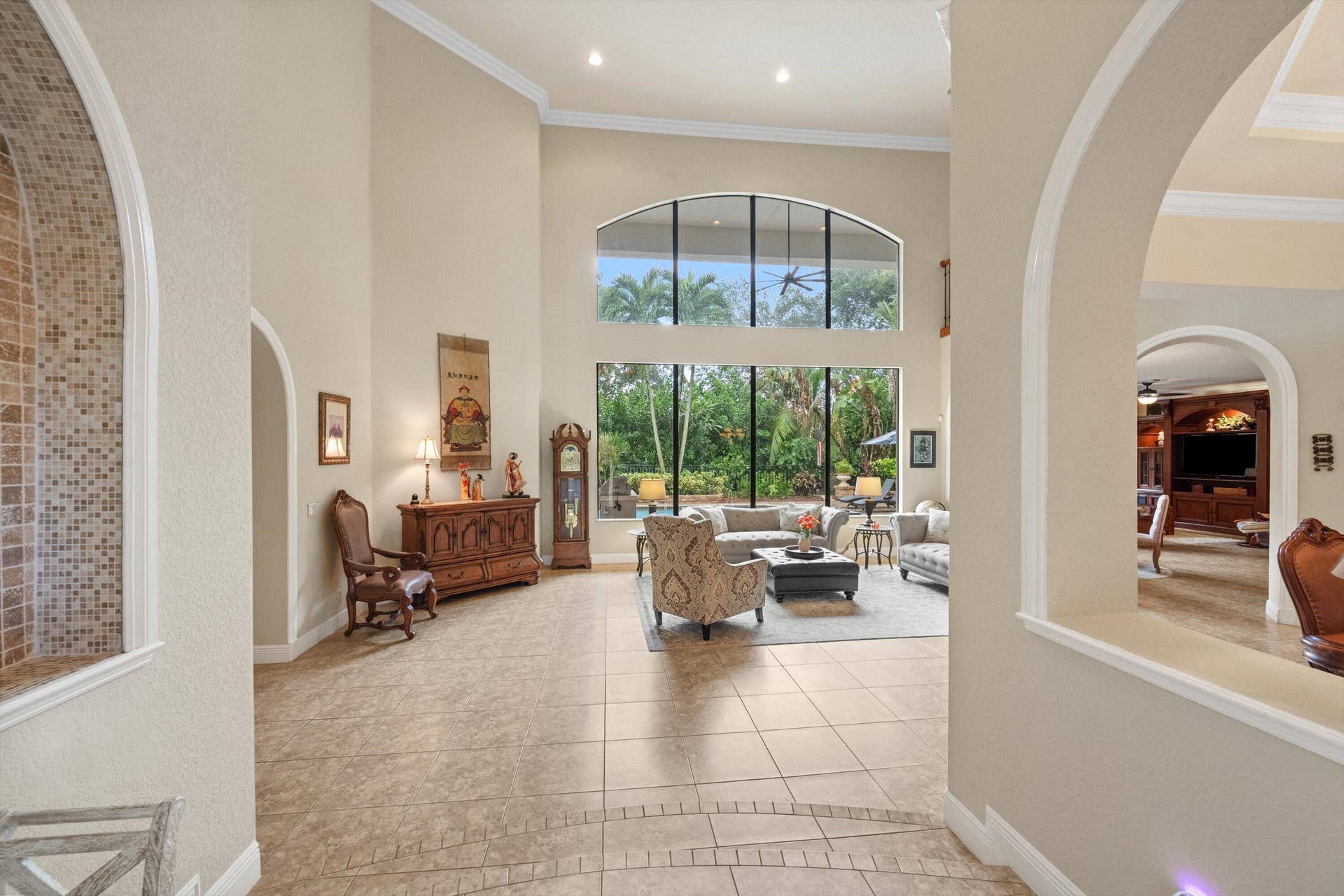 10586 Versailles Boulevard, Wellington, FL 33449 Foyer