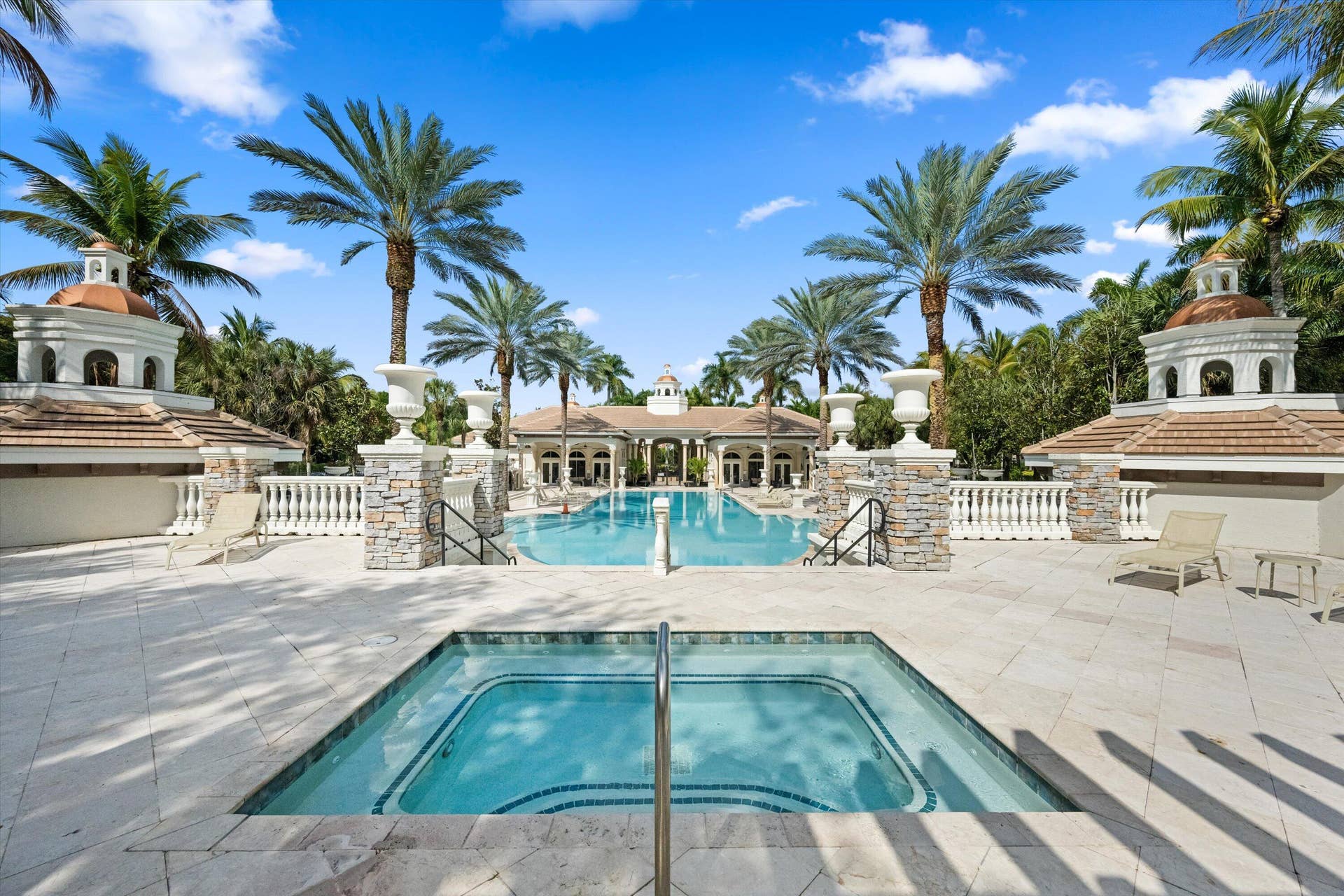 10586 Versailles Boulevard, Wellington, FL 33449 Hot Tub Daytime