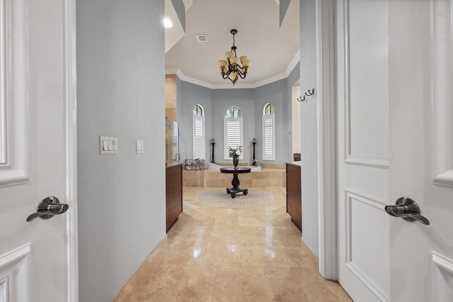 10586 Versailles Boulevard, Wellington, FL 33449 Primary Bathroom