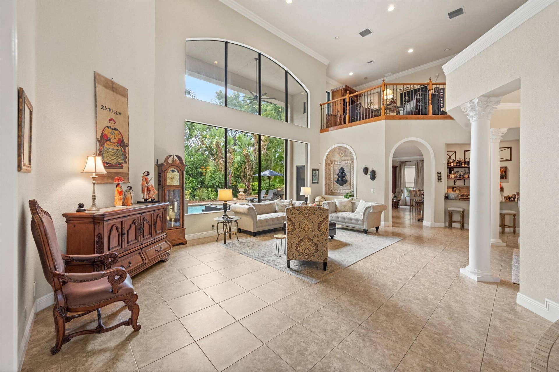10586 Versailles Boulevard, Wellington, FL 33449 Living Room