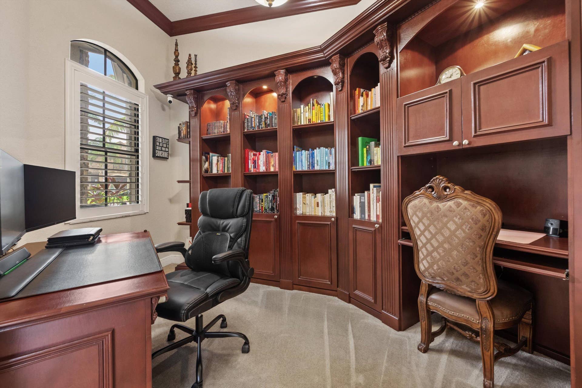 10586 Versailles Boulevard, Wellington, FL 33449 Office W/ Built-Ins