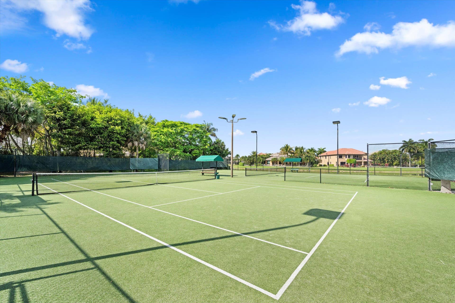 10586 Versailles Boulevard, Wellington, FL 33449 Tennis Courts