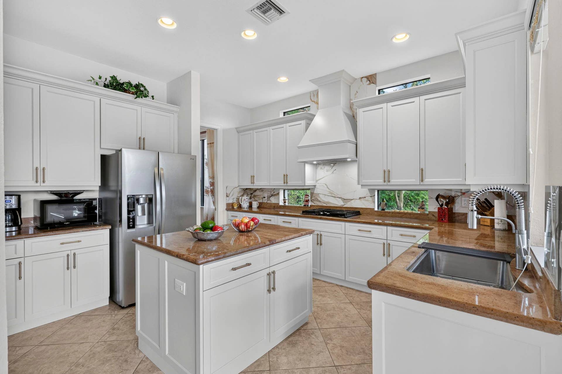 3417 Collonade Drive, Wellington, FL 33449 IMG_1858