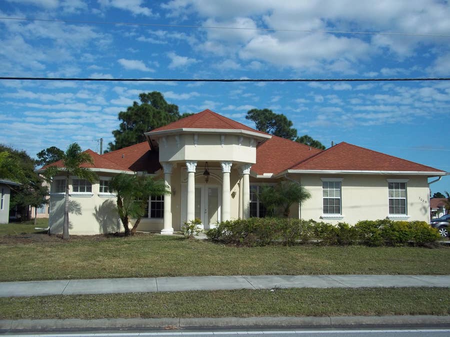 Property photo for 2089 SW Bayshore Boulevard, Port St Lucie, FL