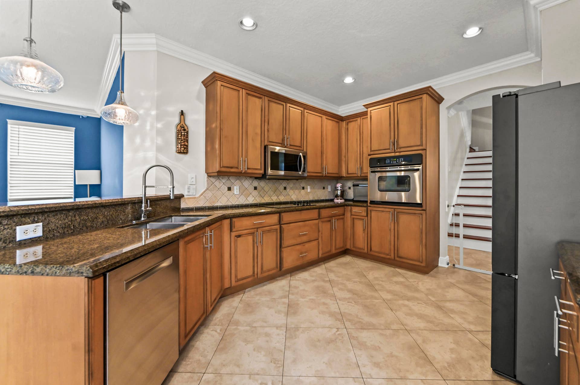 12 Kitchen 02