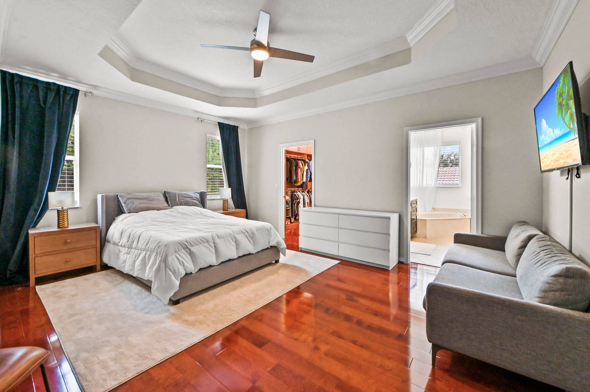 32 Bedroom 01