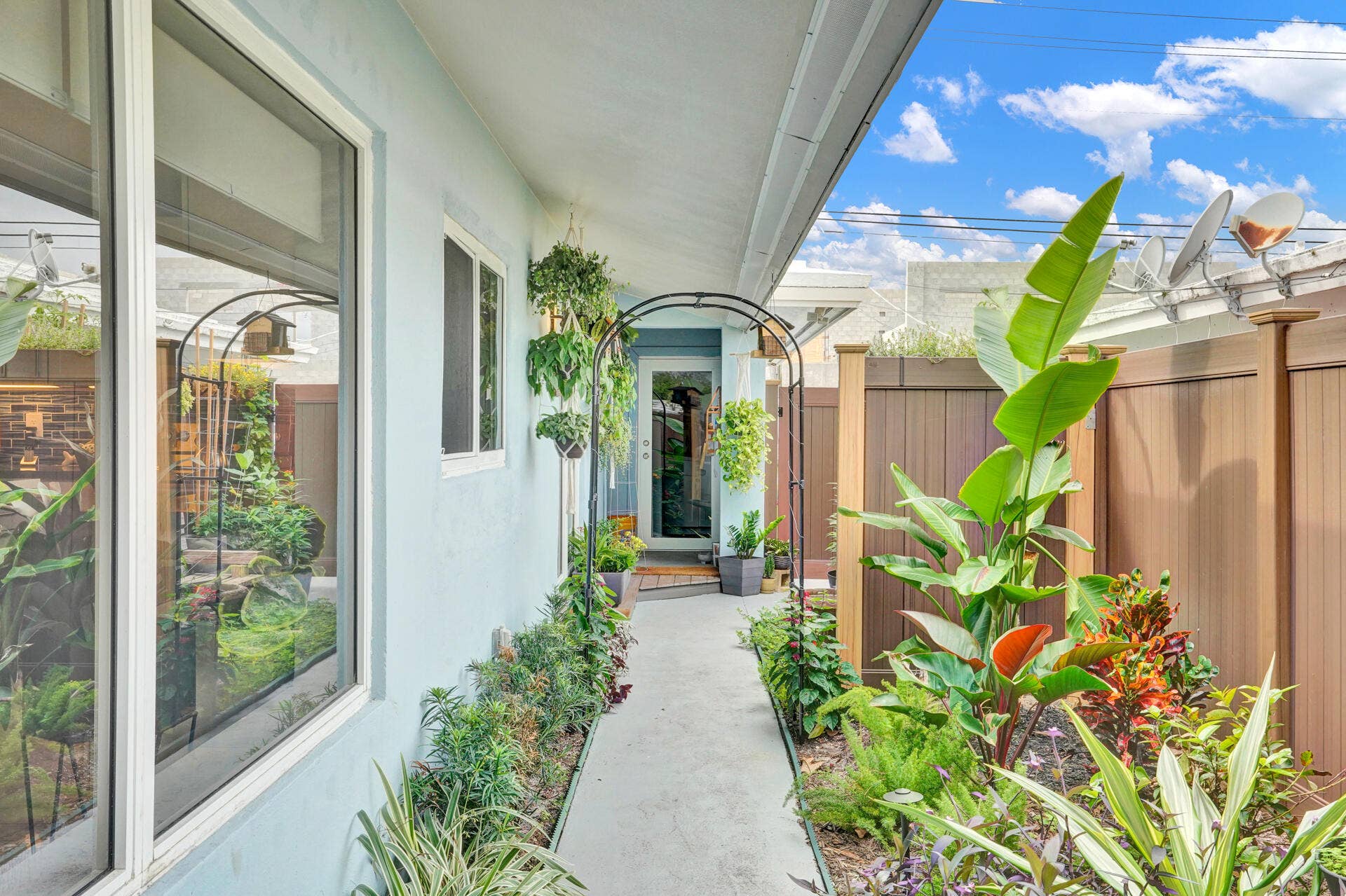 1236 NE 18th Avenue, #B-C, Fort Lauderdale, FL 33304 DSC02107