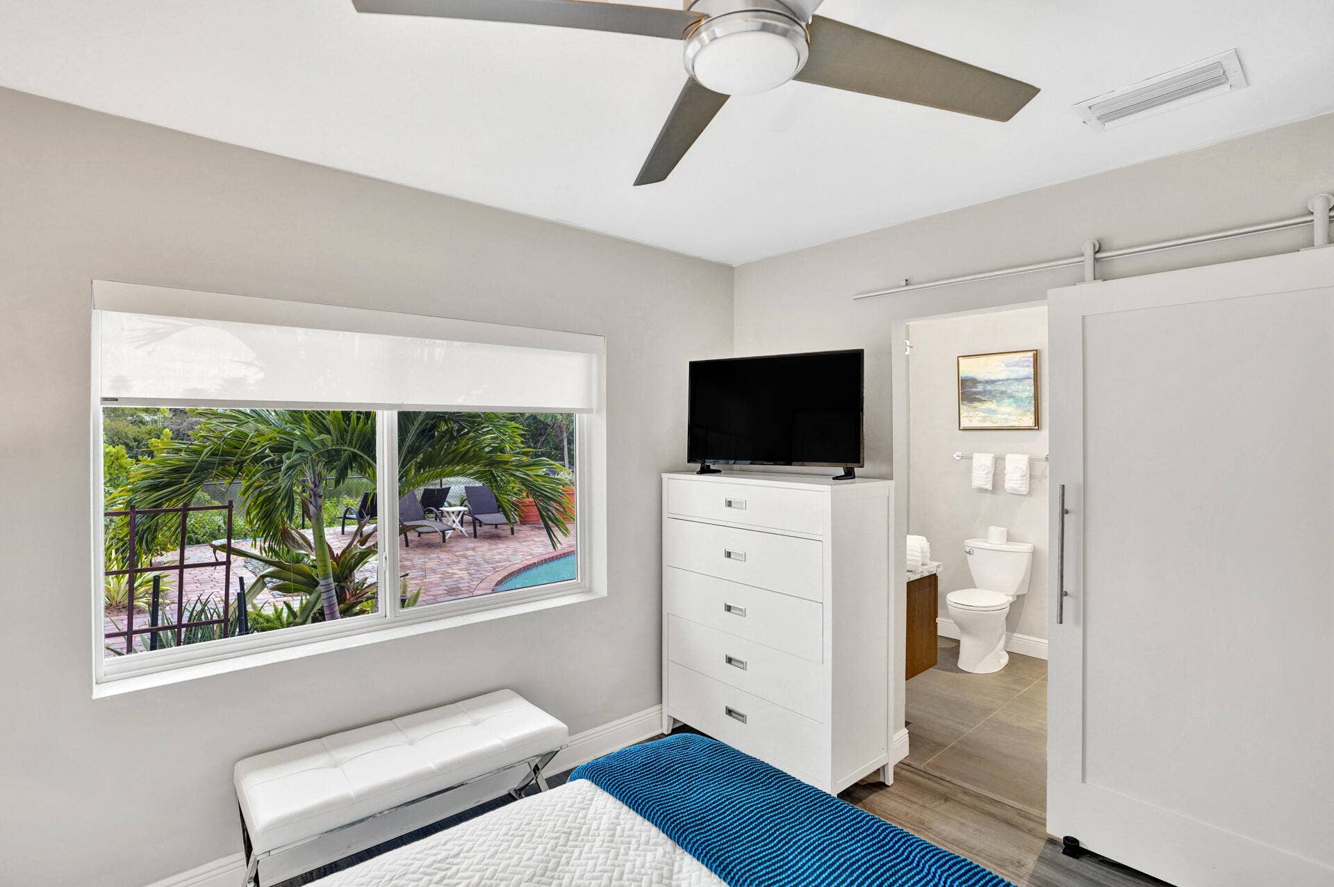 1236 NE 18th Avenue, #B-C, Fort Lauderdale, FL 33304 DSC02170