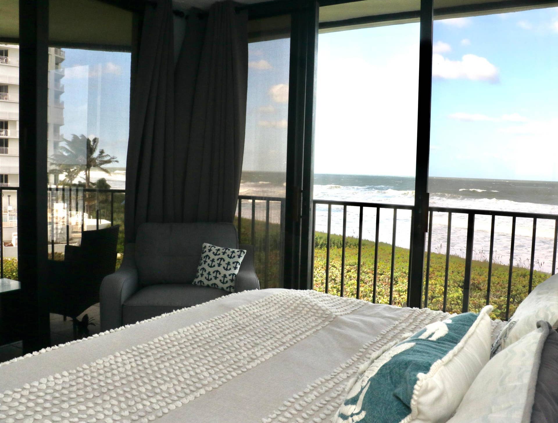 9650 S OCEAN Drive, #302, Jensen Beach, FL 34957 825A4187