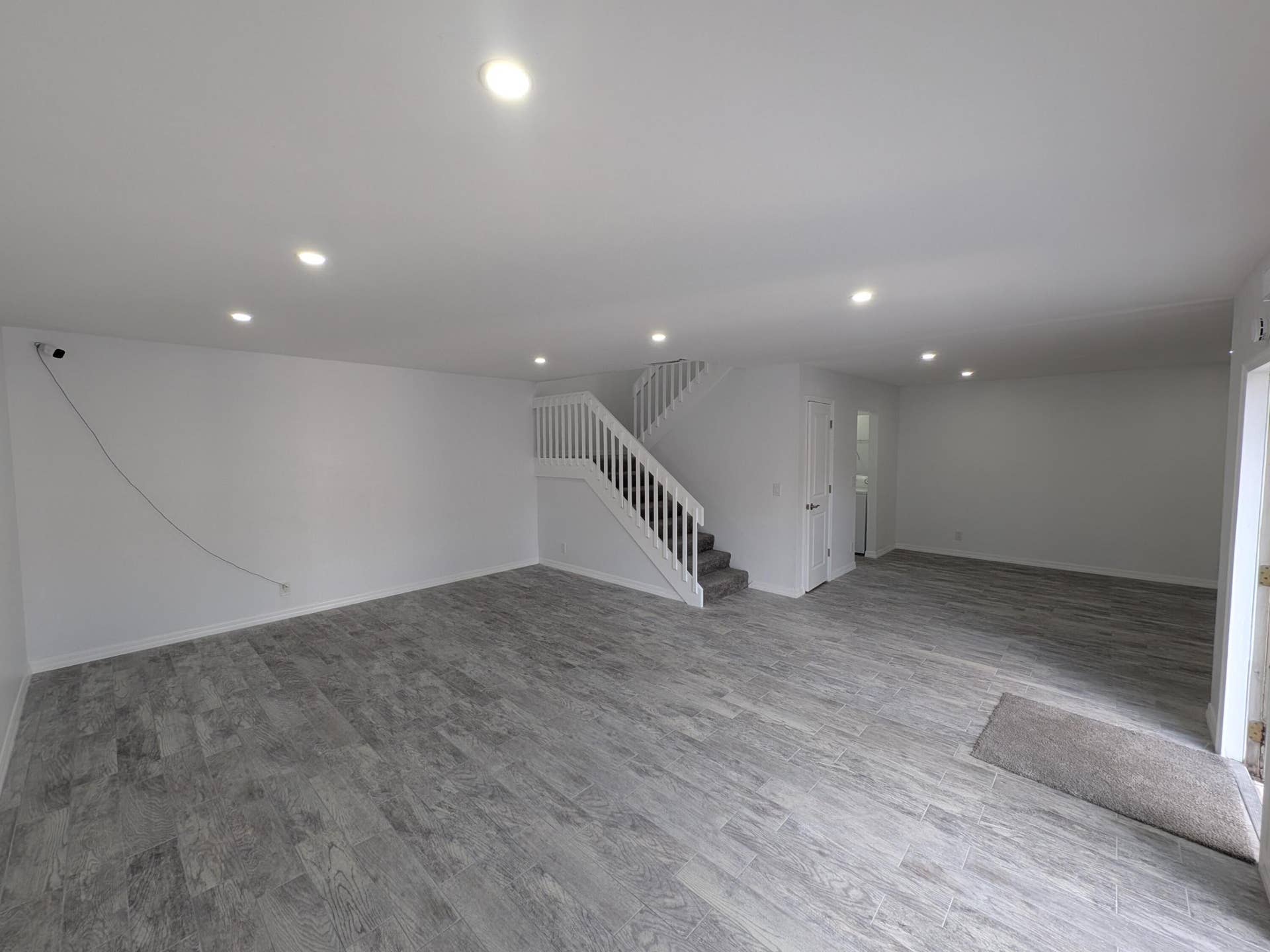 1733 N Congress Avenue, West Palm Beach, West Palm Beach, FL 33401 Spacious Living Room