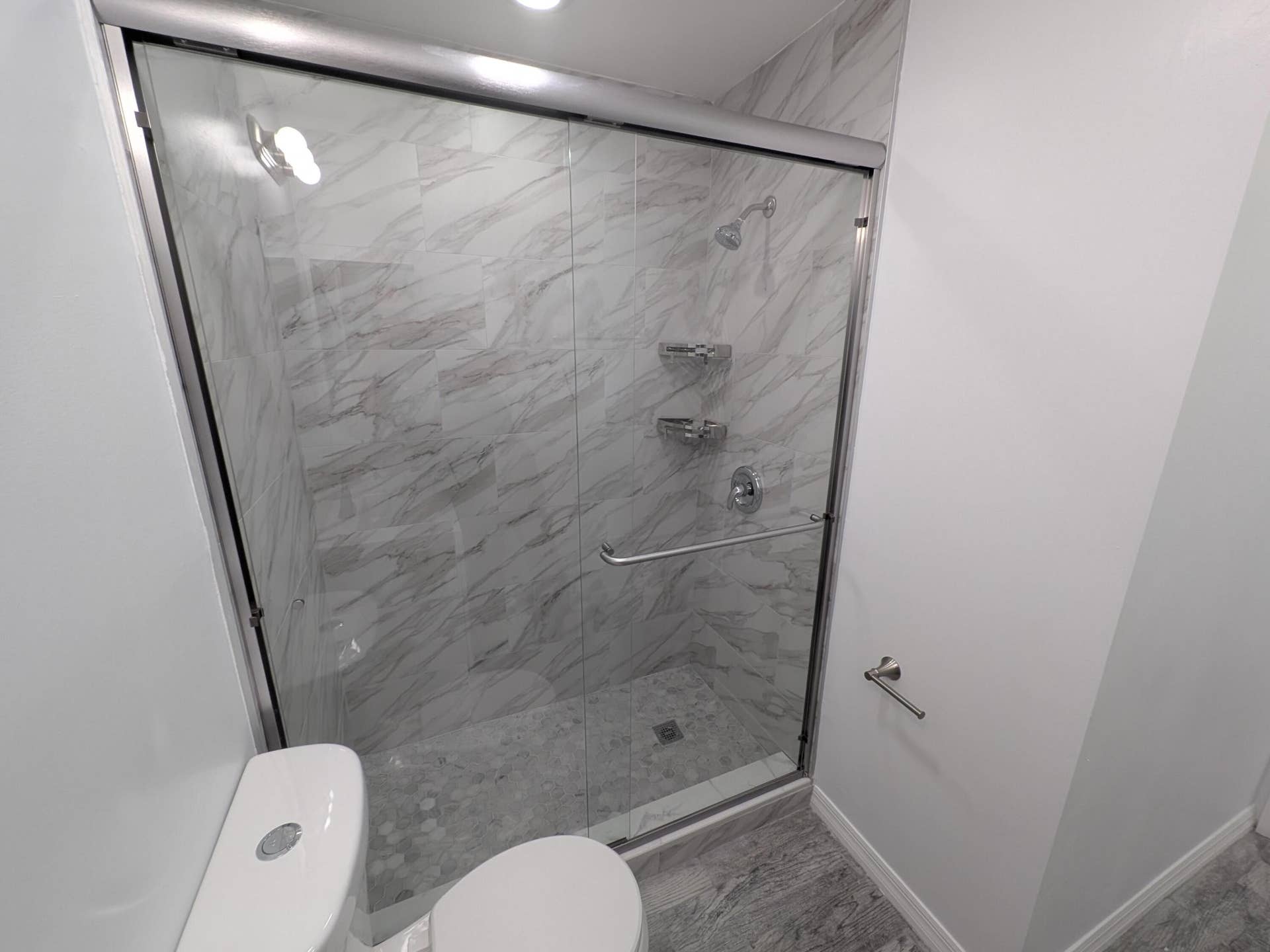 1733 N Congress Avenue, West Palm Beach, West Palm Beach, FL 33401 Walk-In Shower