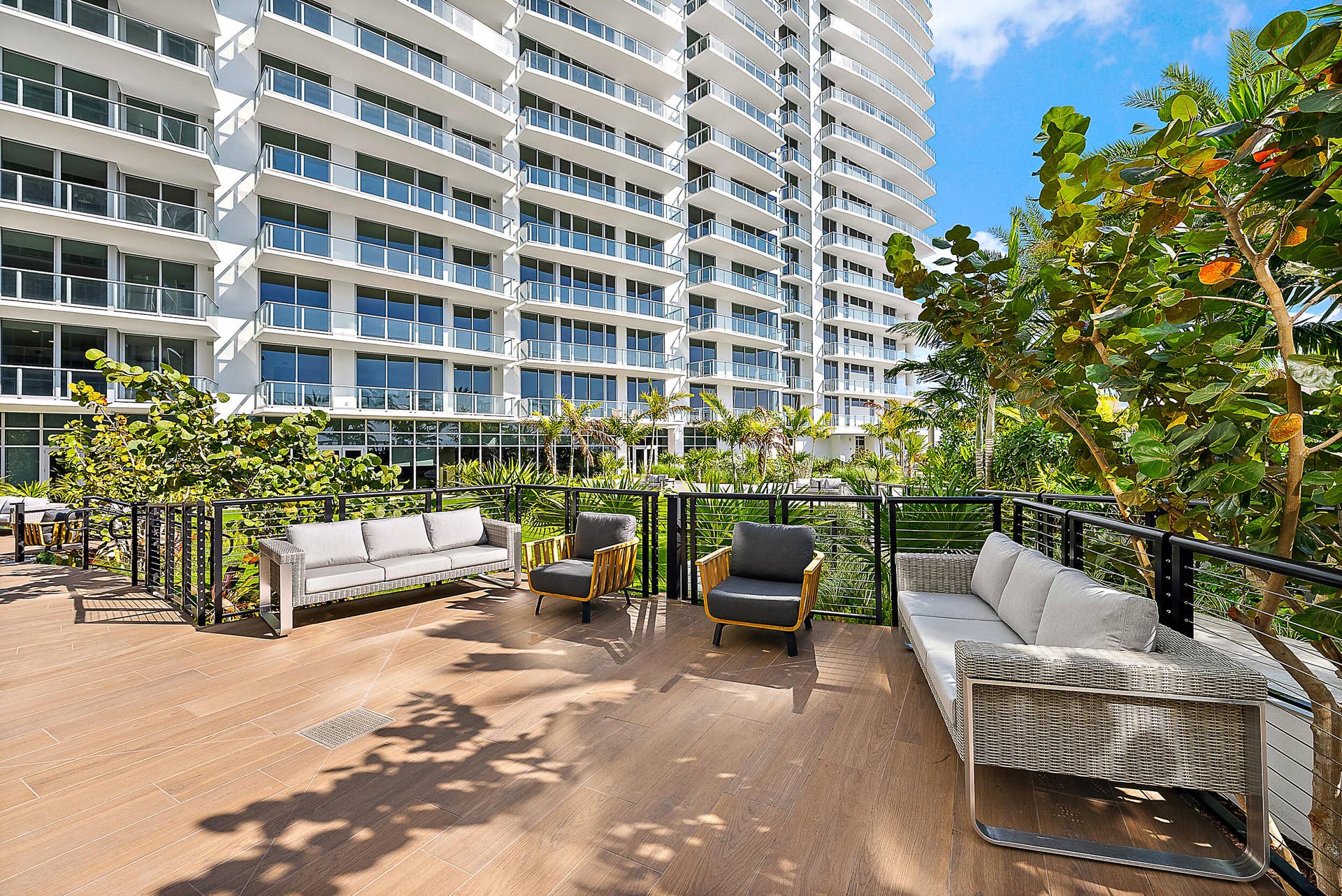 220 Lake Shore Drive, #1402, Lake Park, FL 33403 6th Floor - Pool Deck