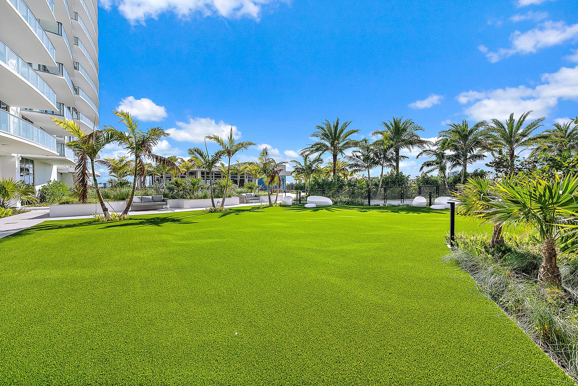 220 Lake Shore Drive, #1402, Lake Park, FL 33403 6th Floor Pool Deck - Lawn