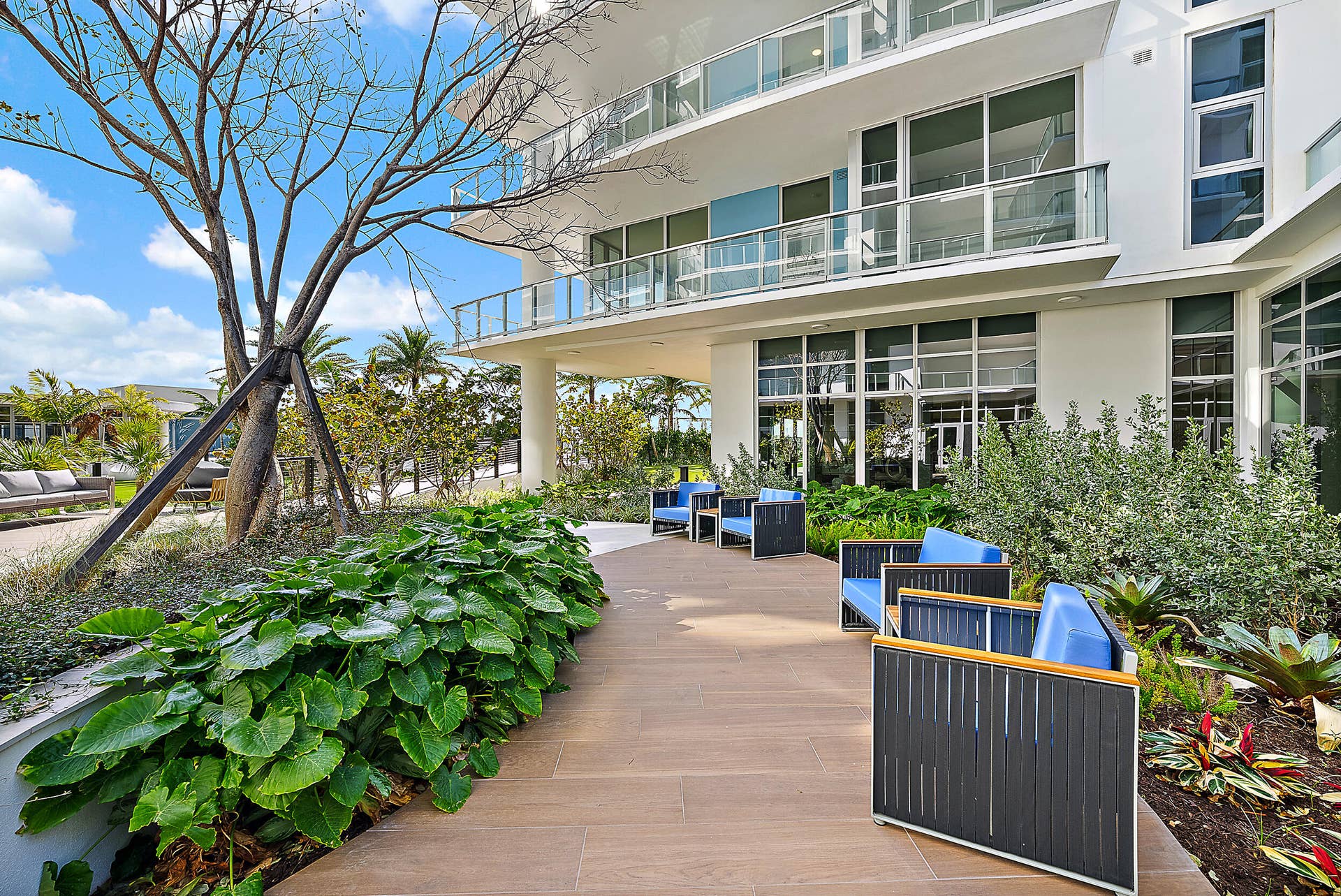 220 Lake Shore Drive, #1402, Lake Park, FL 33403 6th Floor - Pool Deck