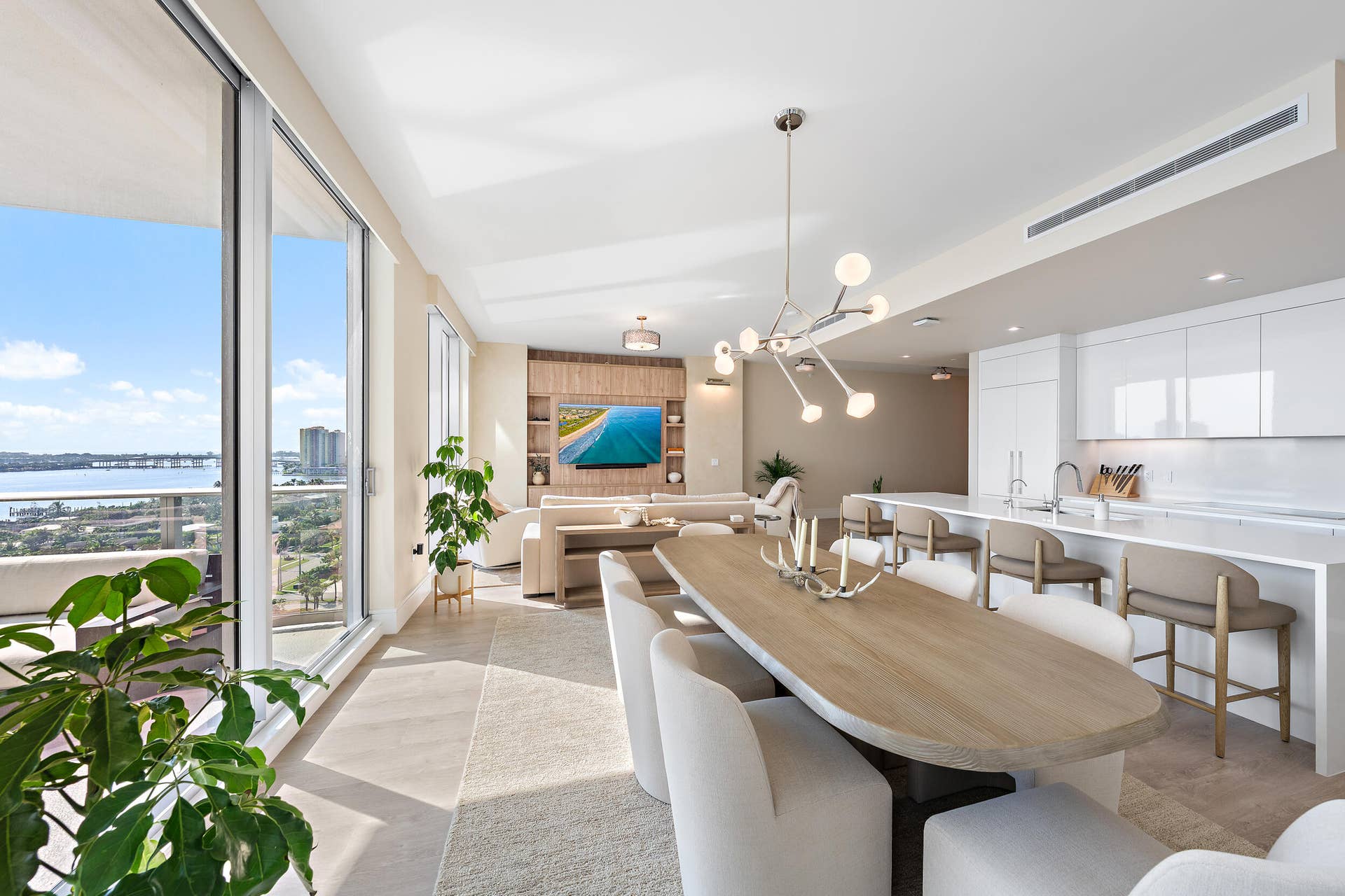 220 Lake Shore Drive, #1402, Lake Park, FL 33403 Dining