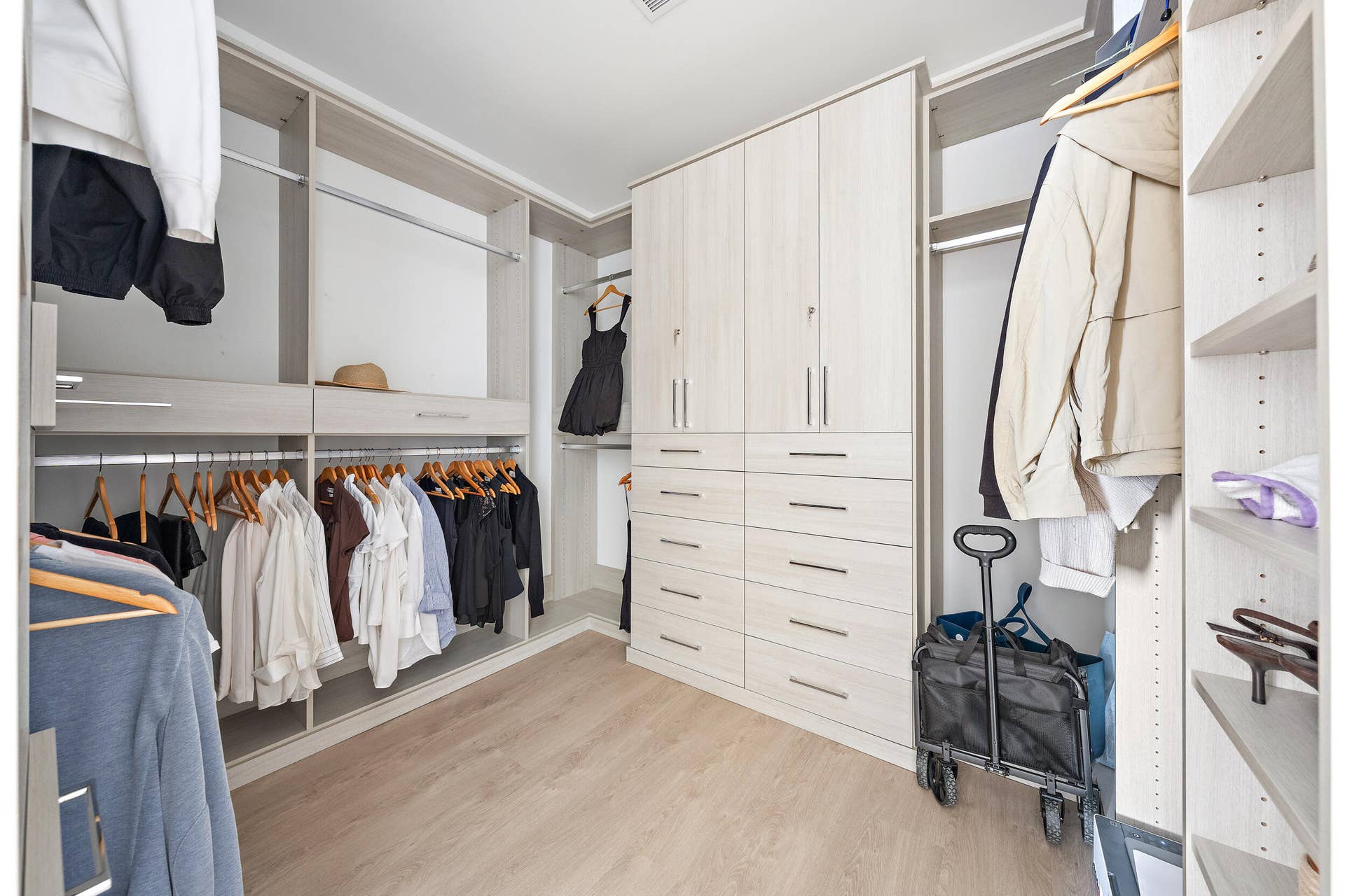 220 Lake Shore Drive, #1402, Lake Park, FL 33403 Primary Walk-In Upgraded Closet